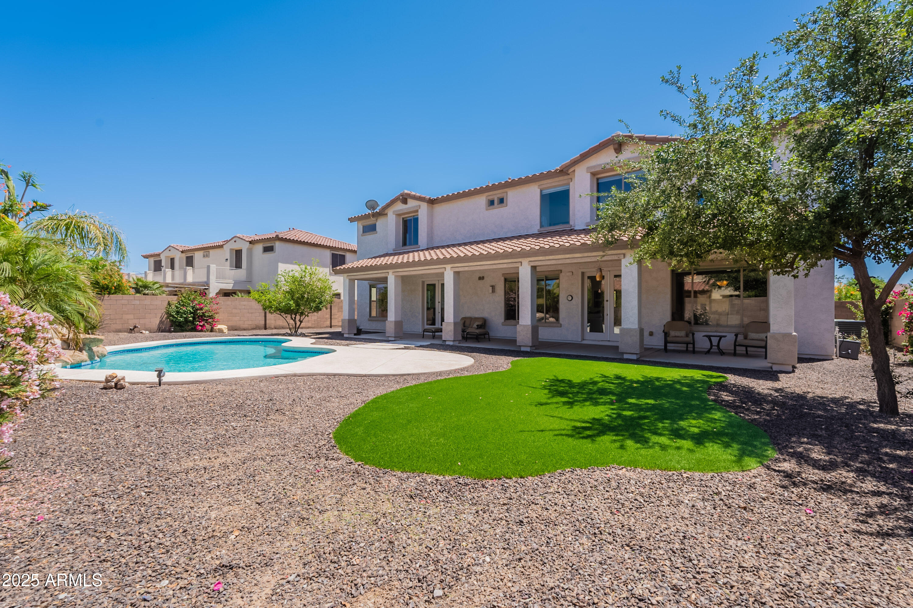 3574 E GLACIER Place