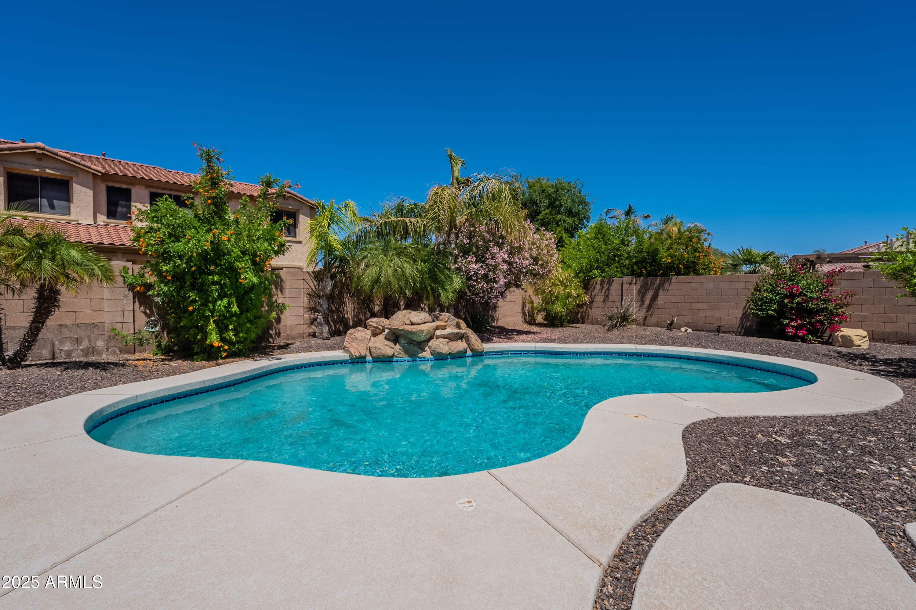 3574 E GLACIER Place