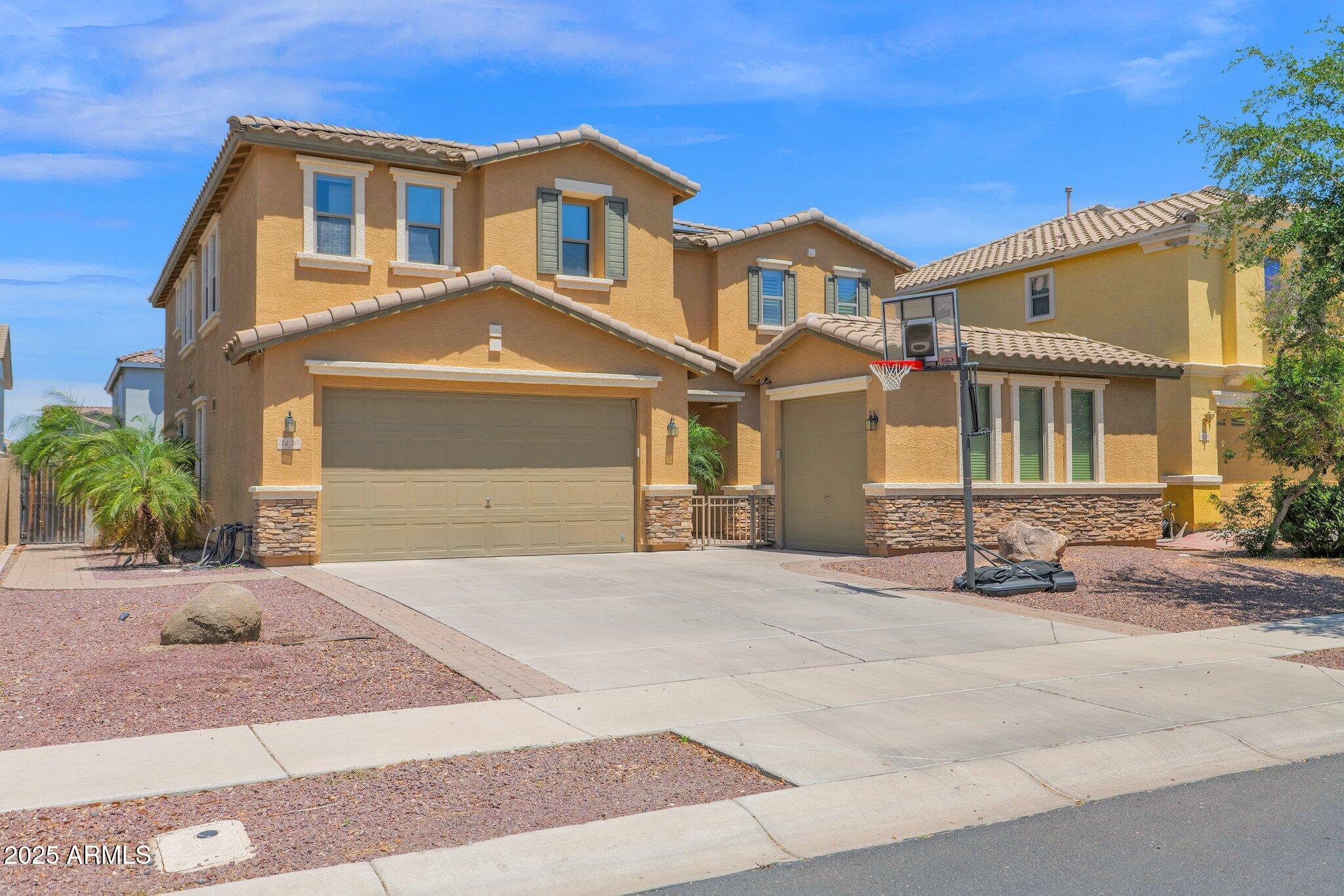 3436 E GARY Way