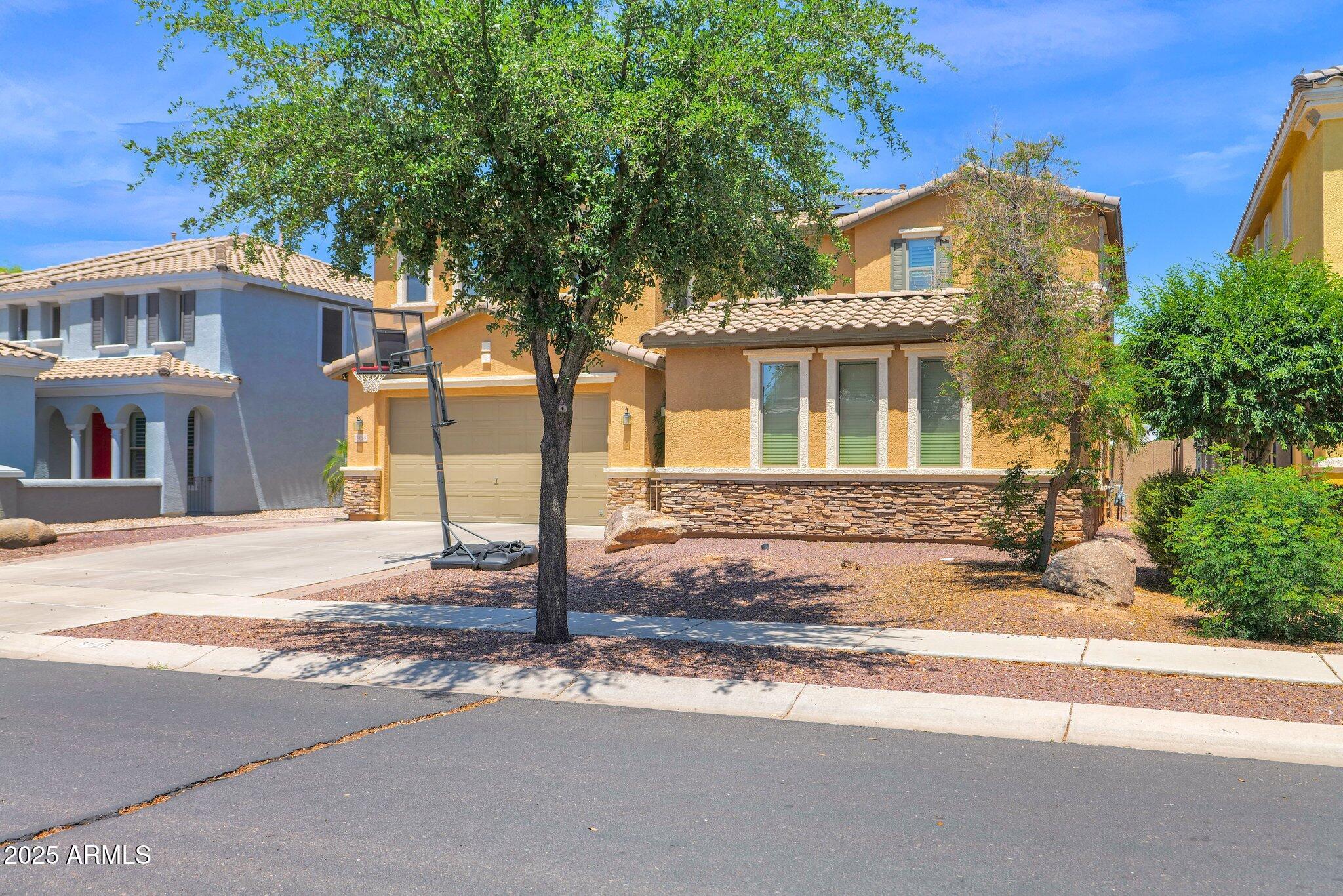 3436 E GARY Way