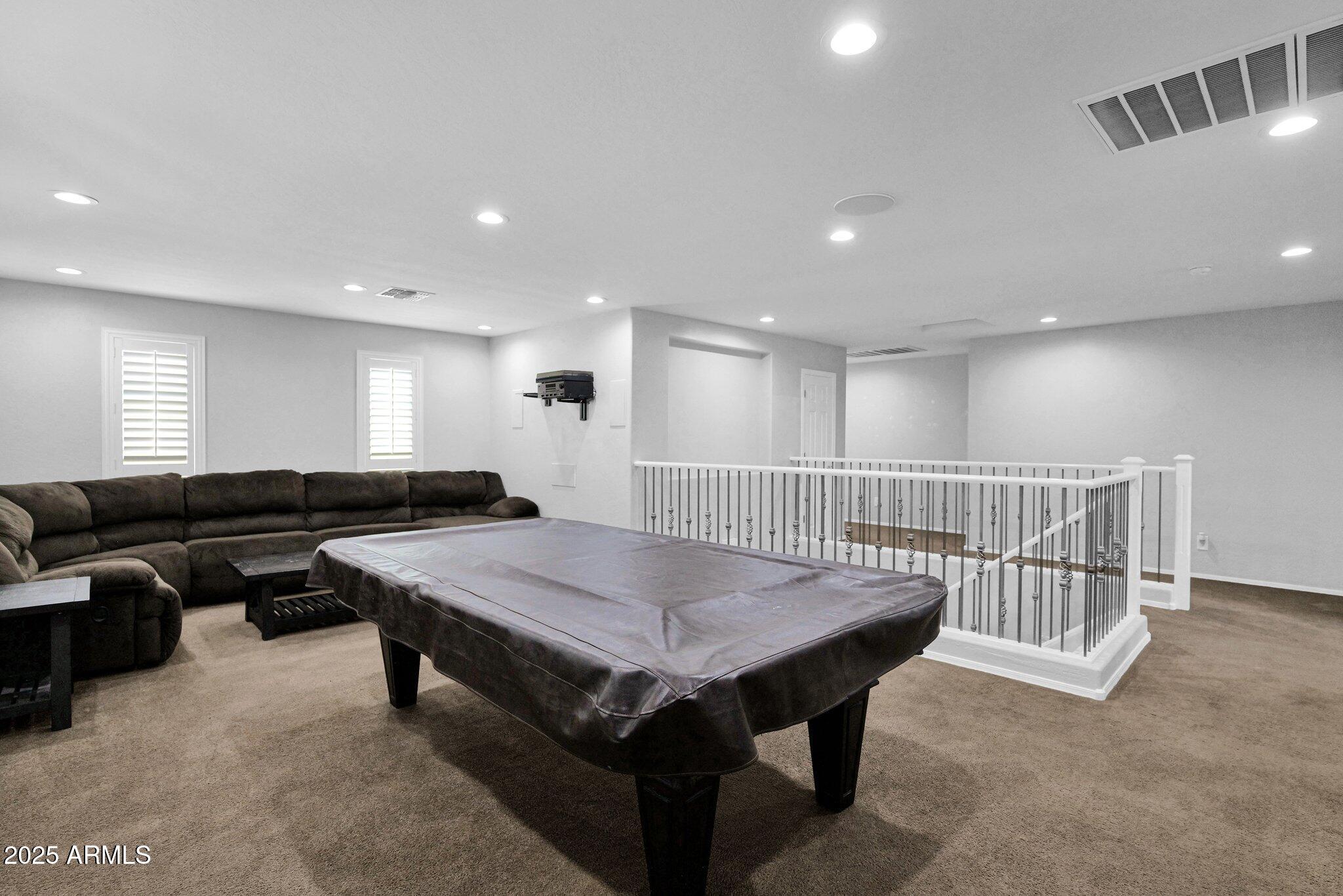 3436 E GARY Way