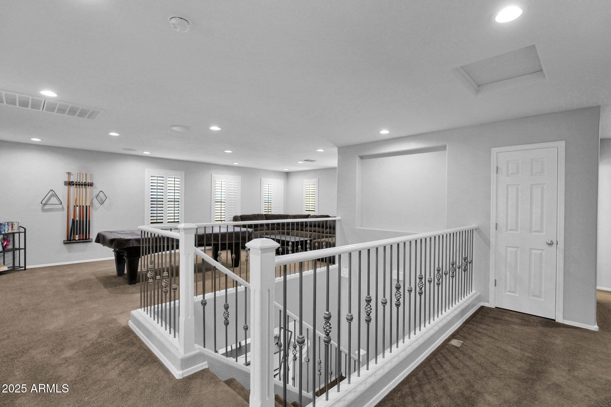 3436 E GARY Way