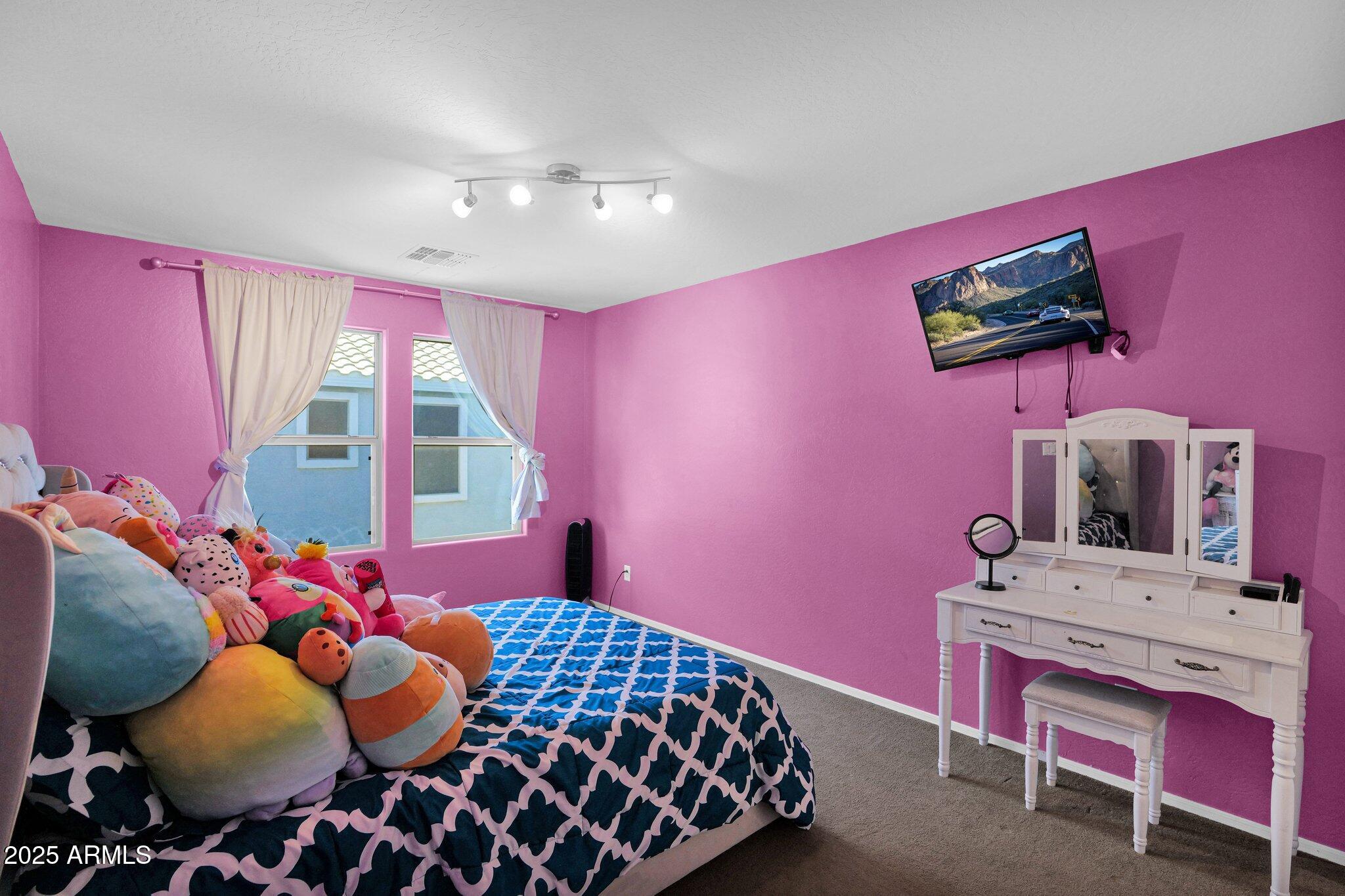 3436 E GARY Way