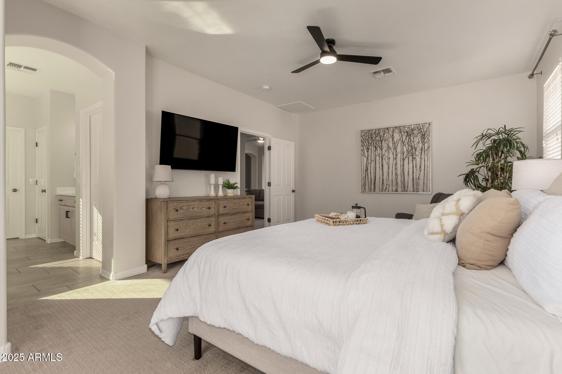 3955 E MESQUITE Street