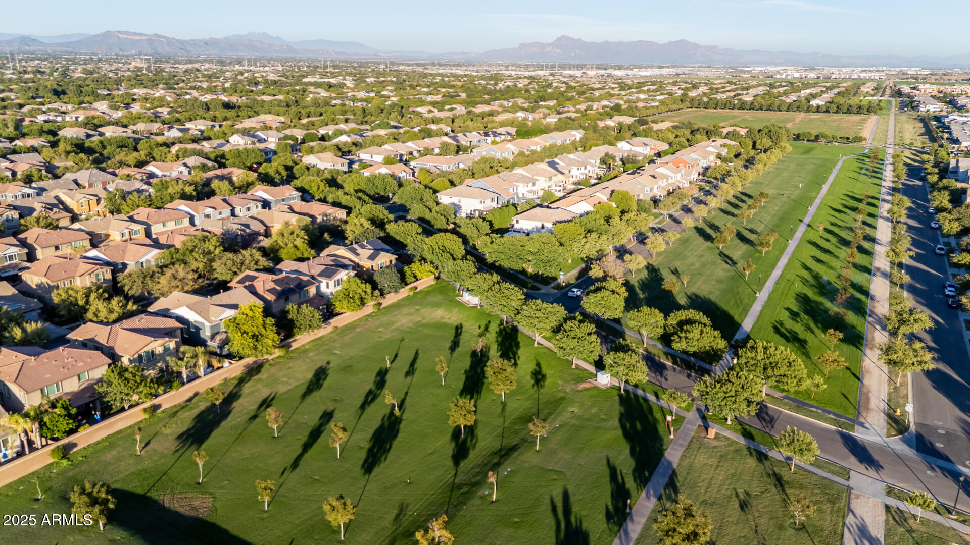 3955 E MESQUITE Street