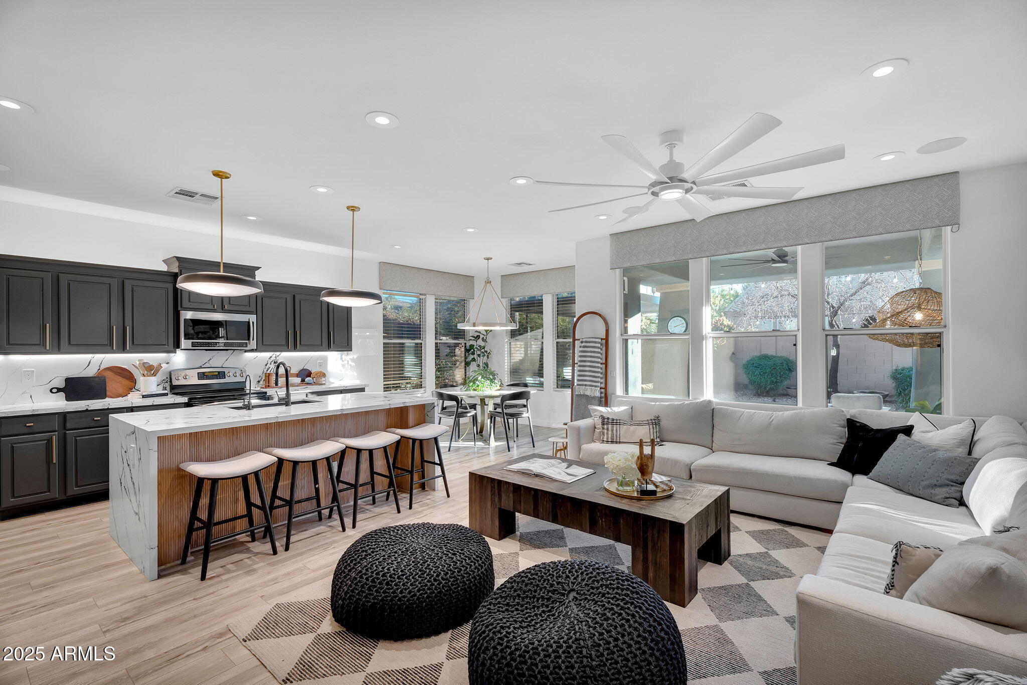 4245 E CULLUMBER Court