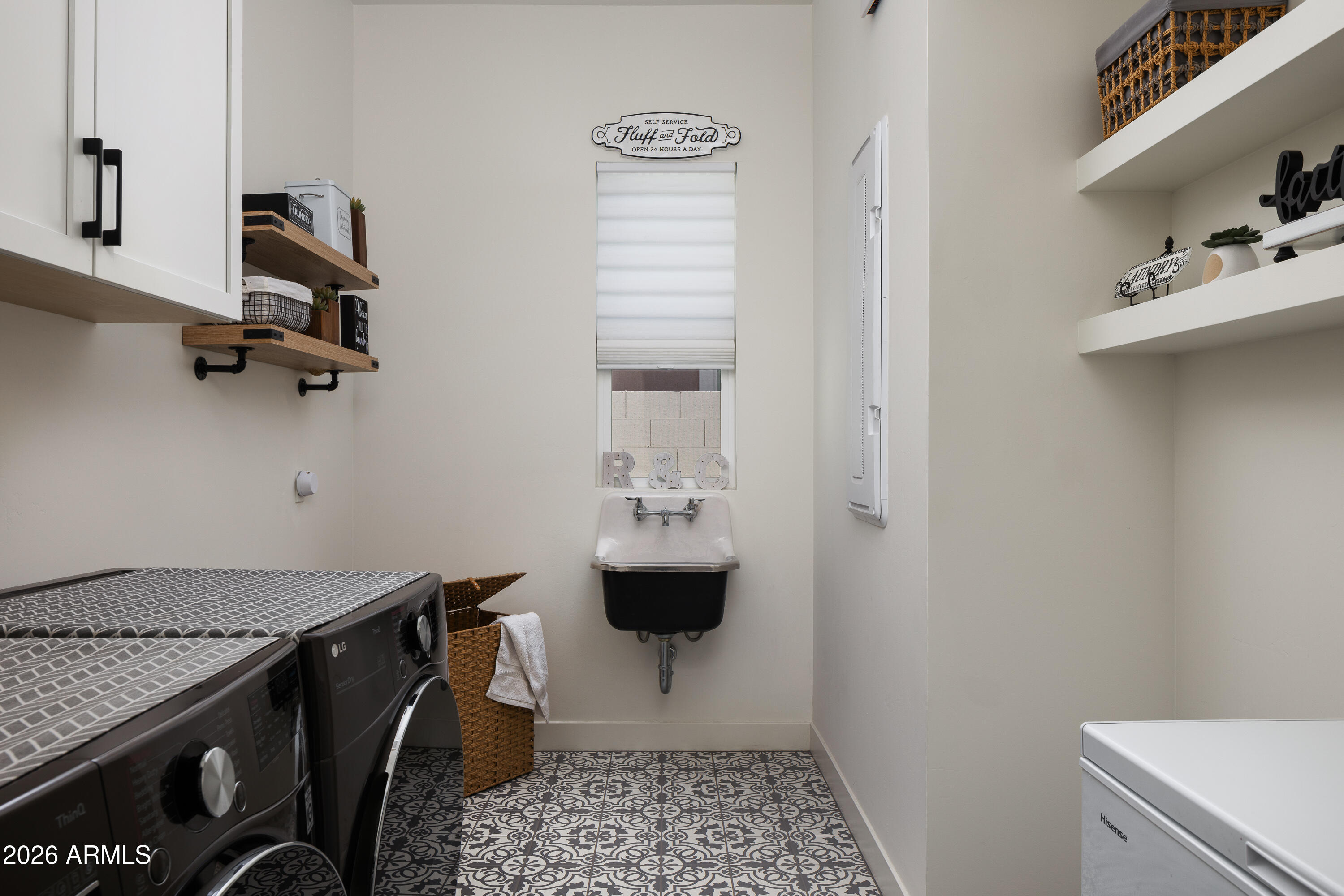 3483 E BLOOMFIELD Parkway