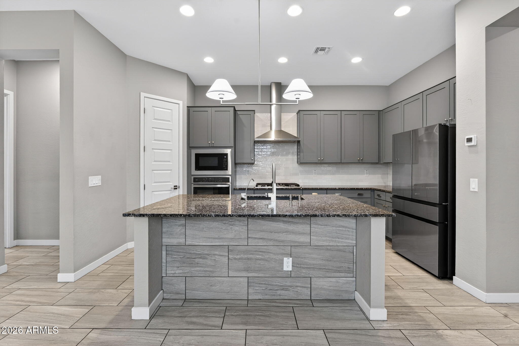 3075 E APPALOOSA Road