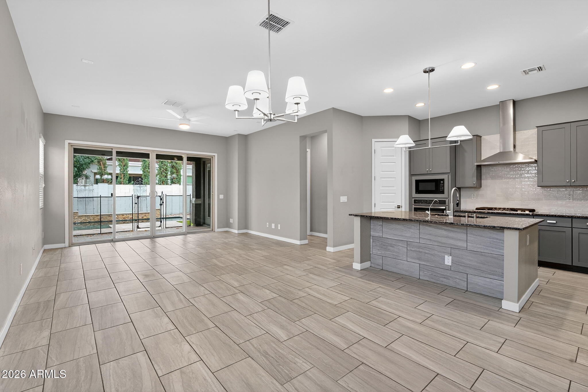 3075 E APPALOOSA Road