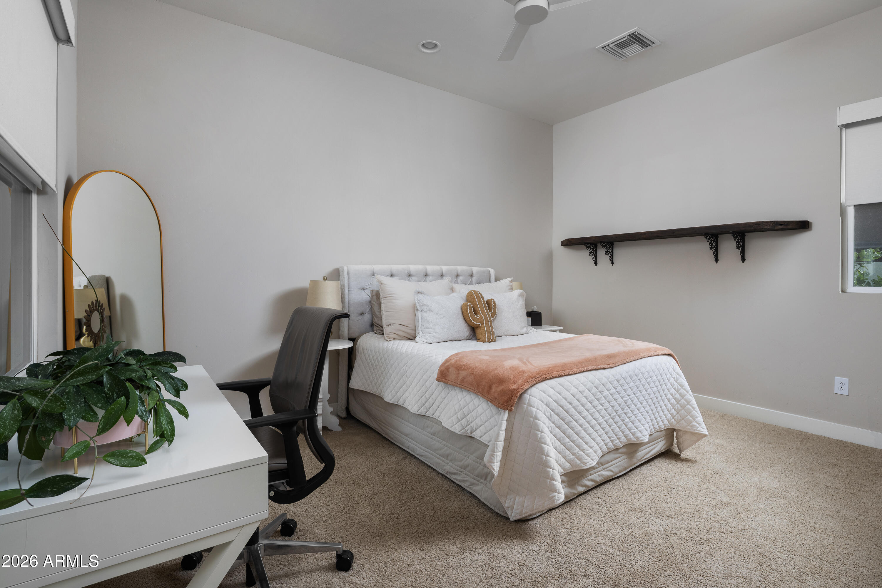 3405 E BLOOMFIELD Parkway