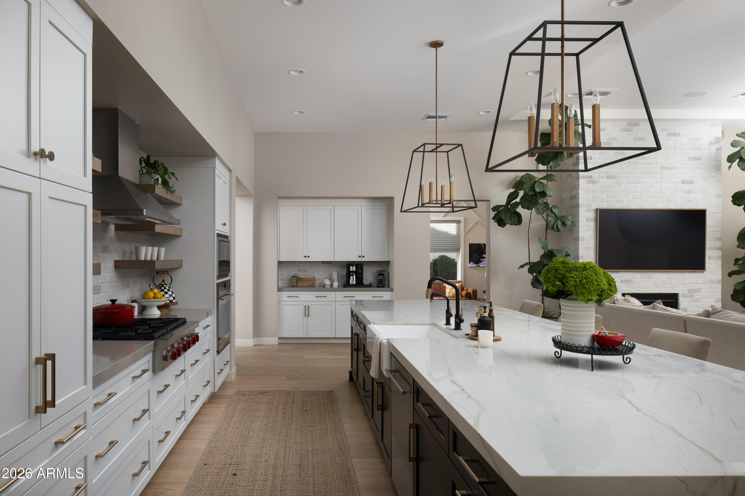 3405 E BLOOMFIELD Parkway