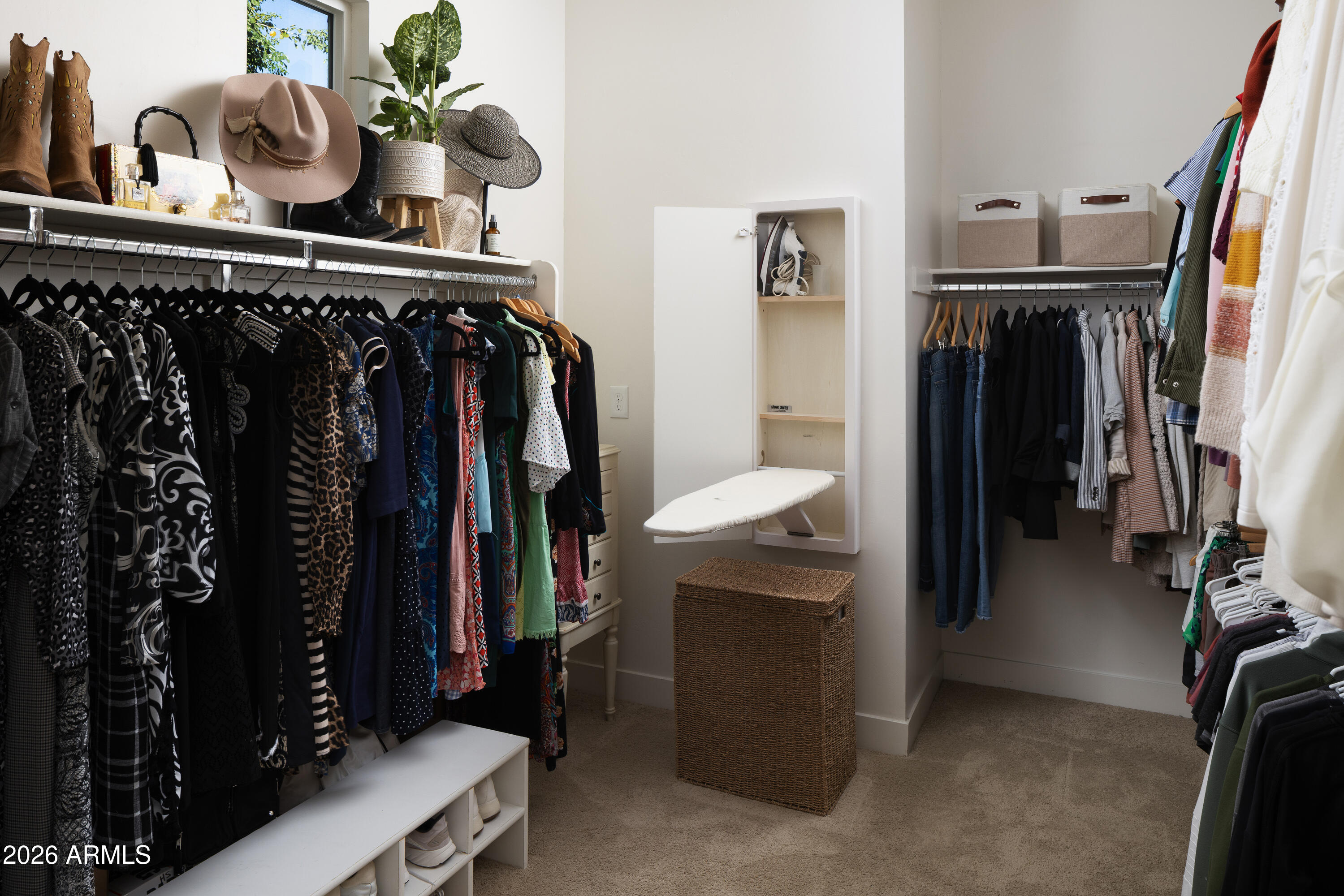 3405 E BLOOMFIELD Parkway