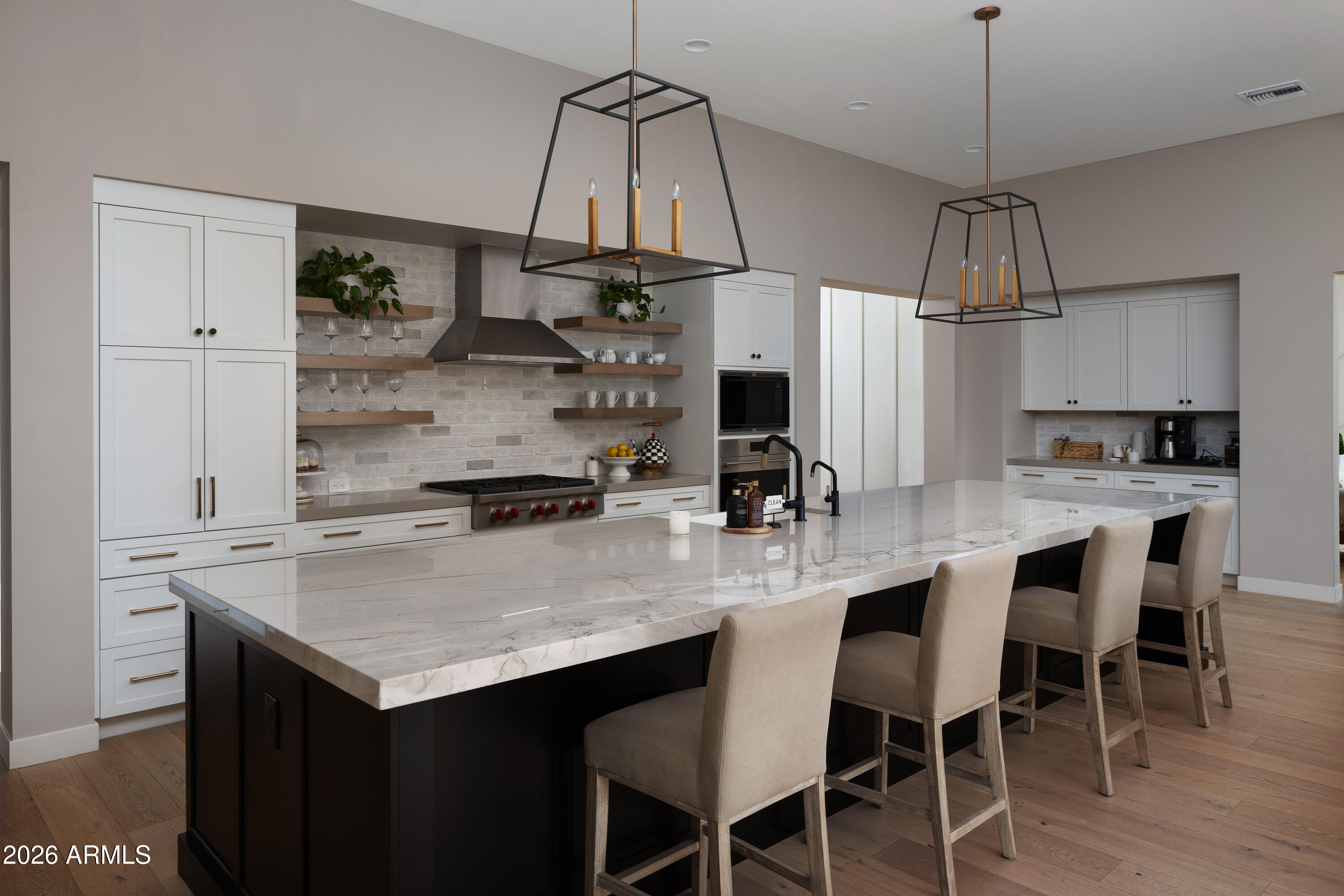 3405 E BLOOMFIELD Parkway