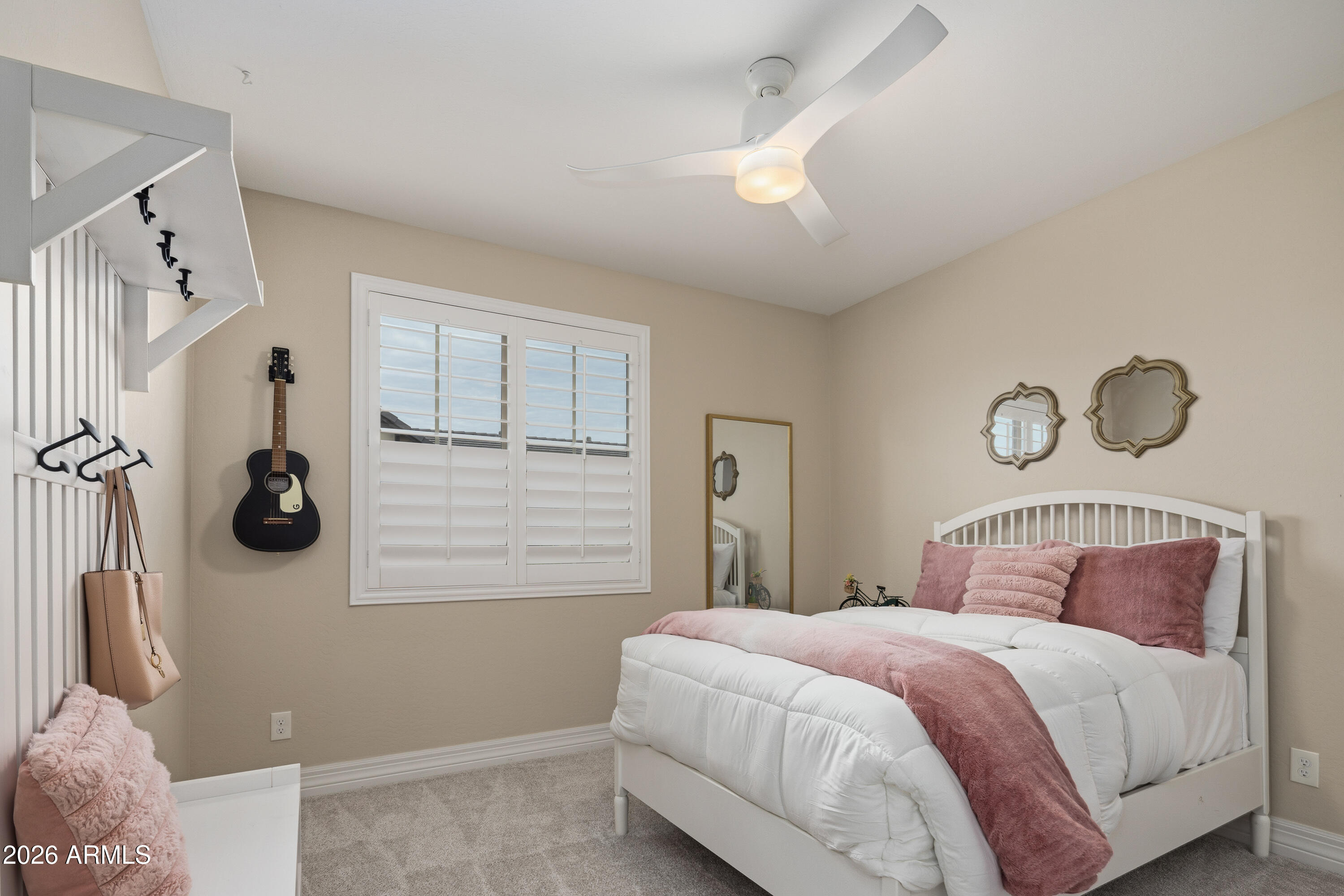 3743 E ARABIAN Drive