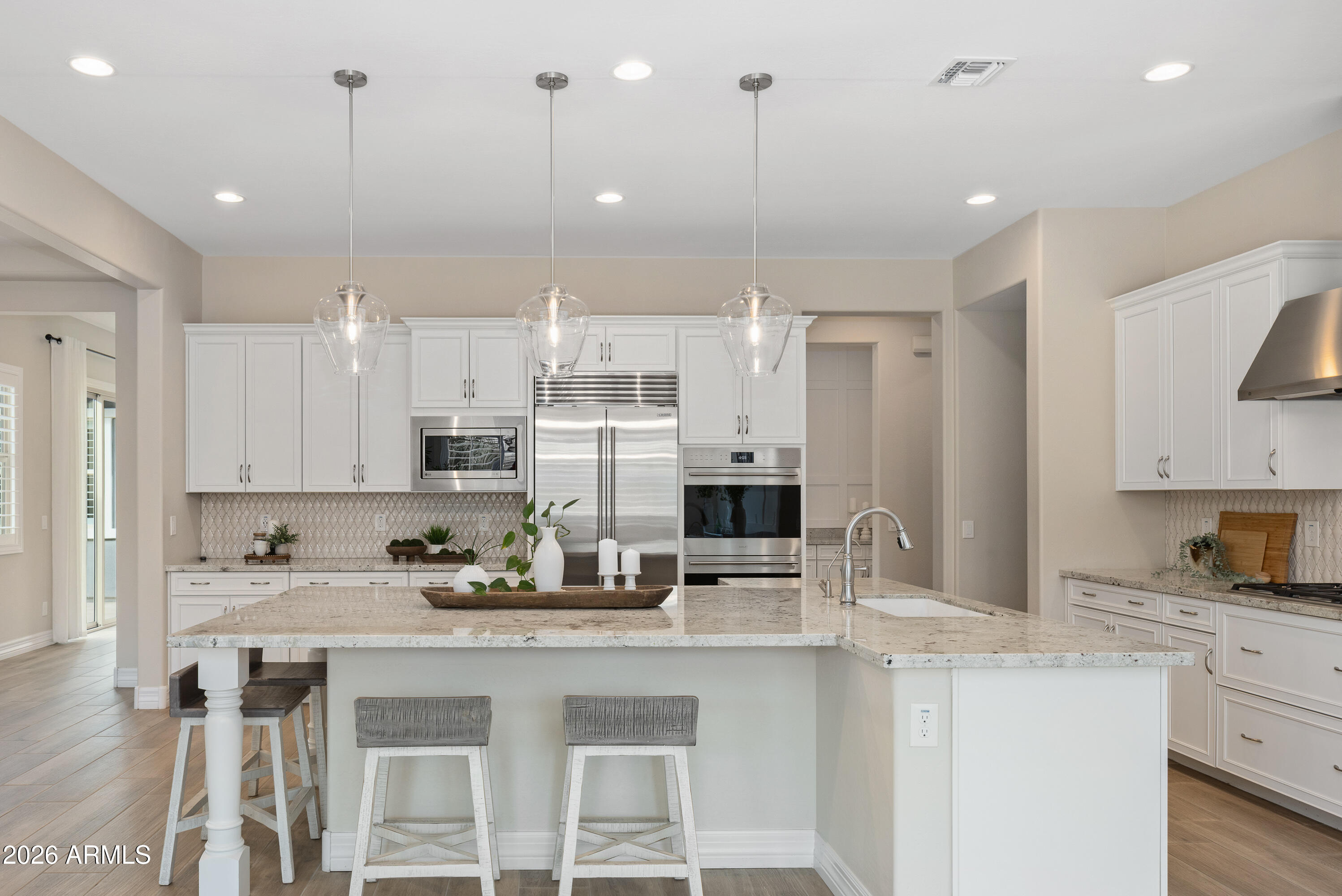 3743 E ARABIAN Drive