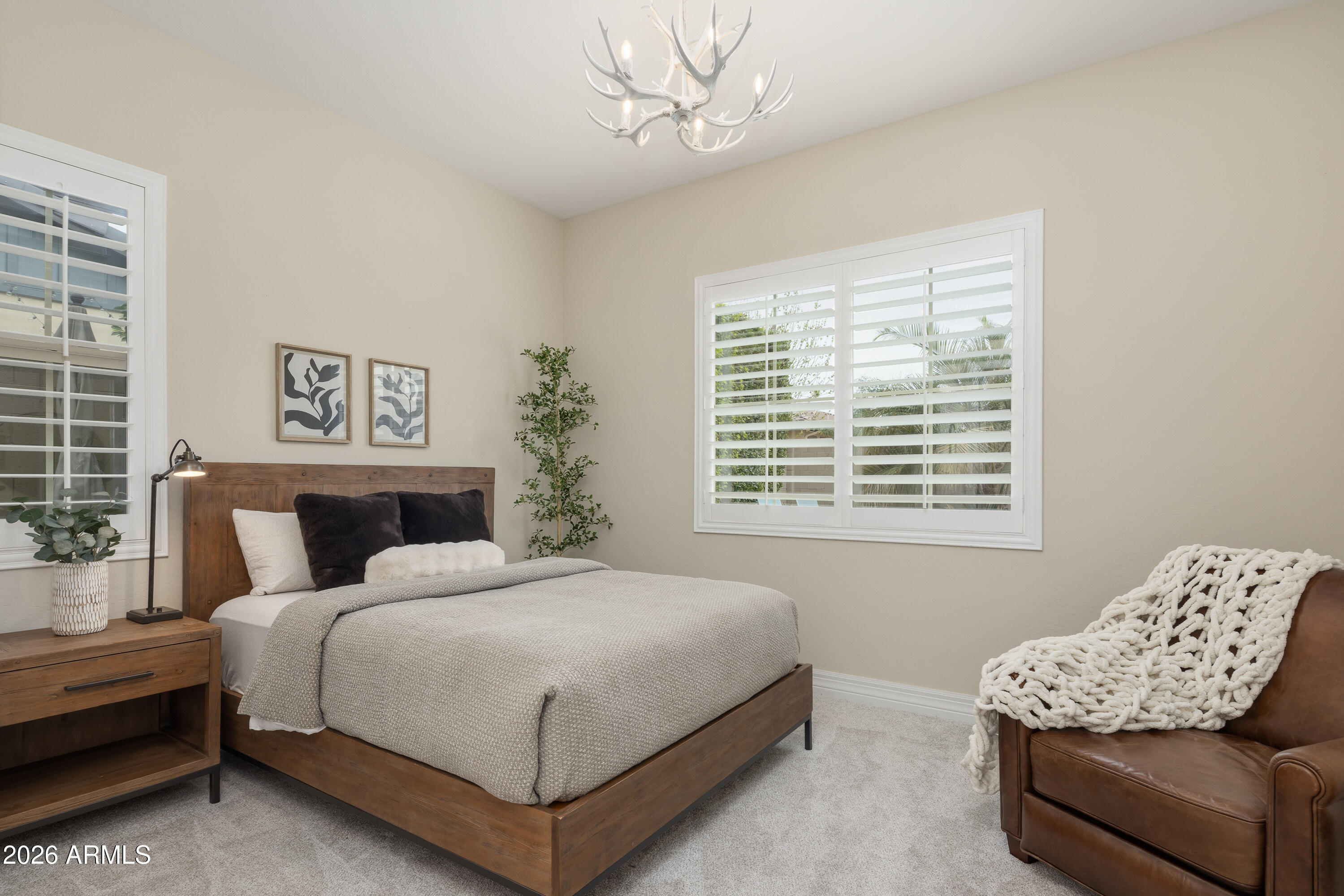 3743 E ARABIAN Drive