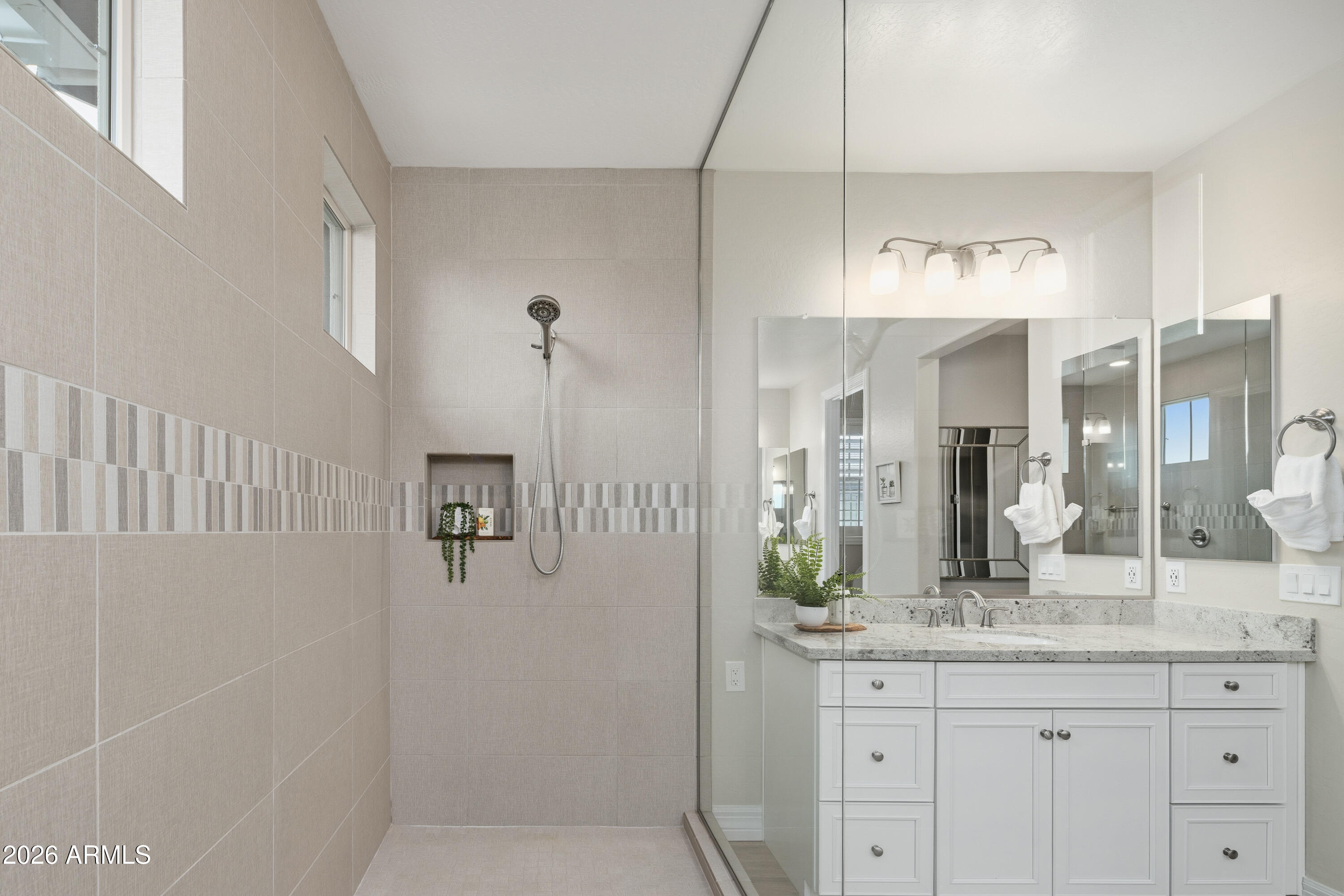 3743 E ARABIAN Drive