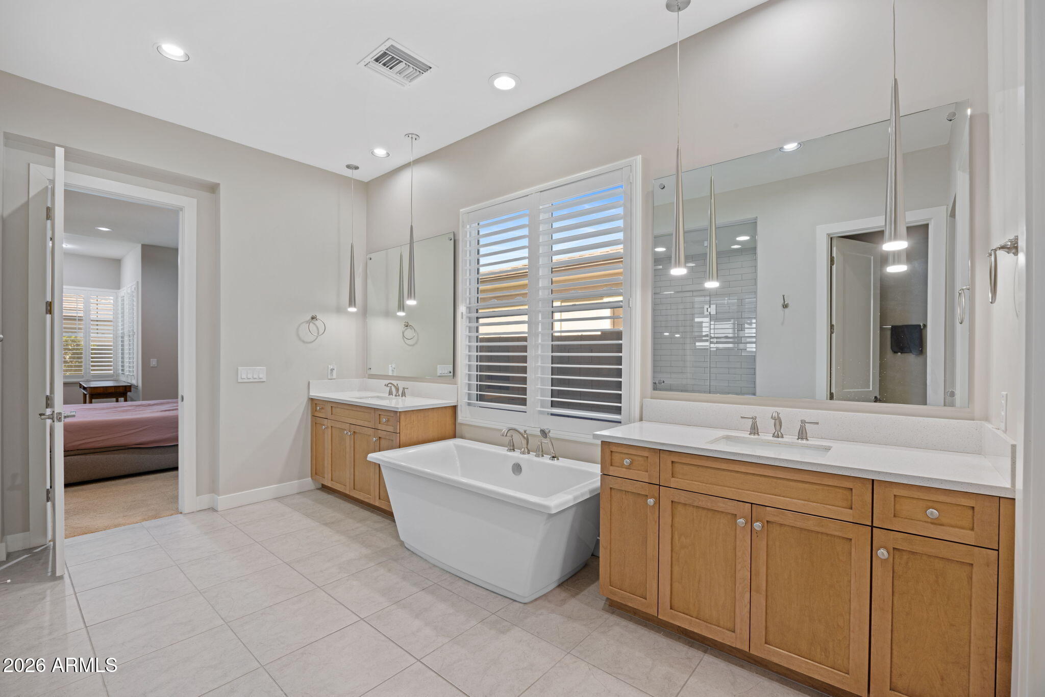 3509 E BLOOMFIELD Parkway