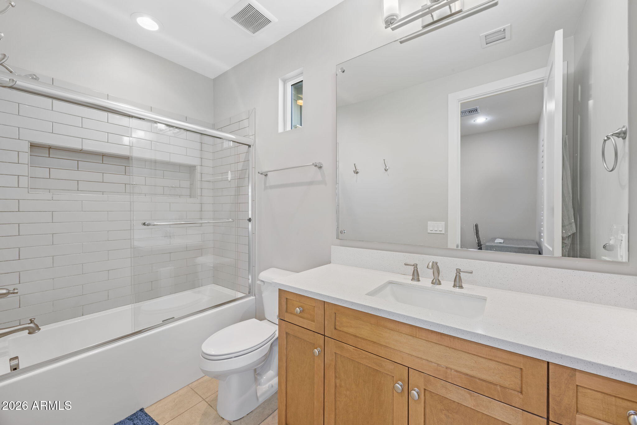 3509 E BLOOMFIELD Parkway