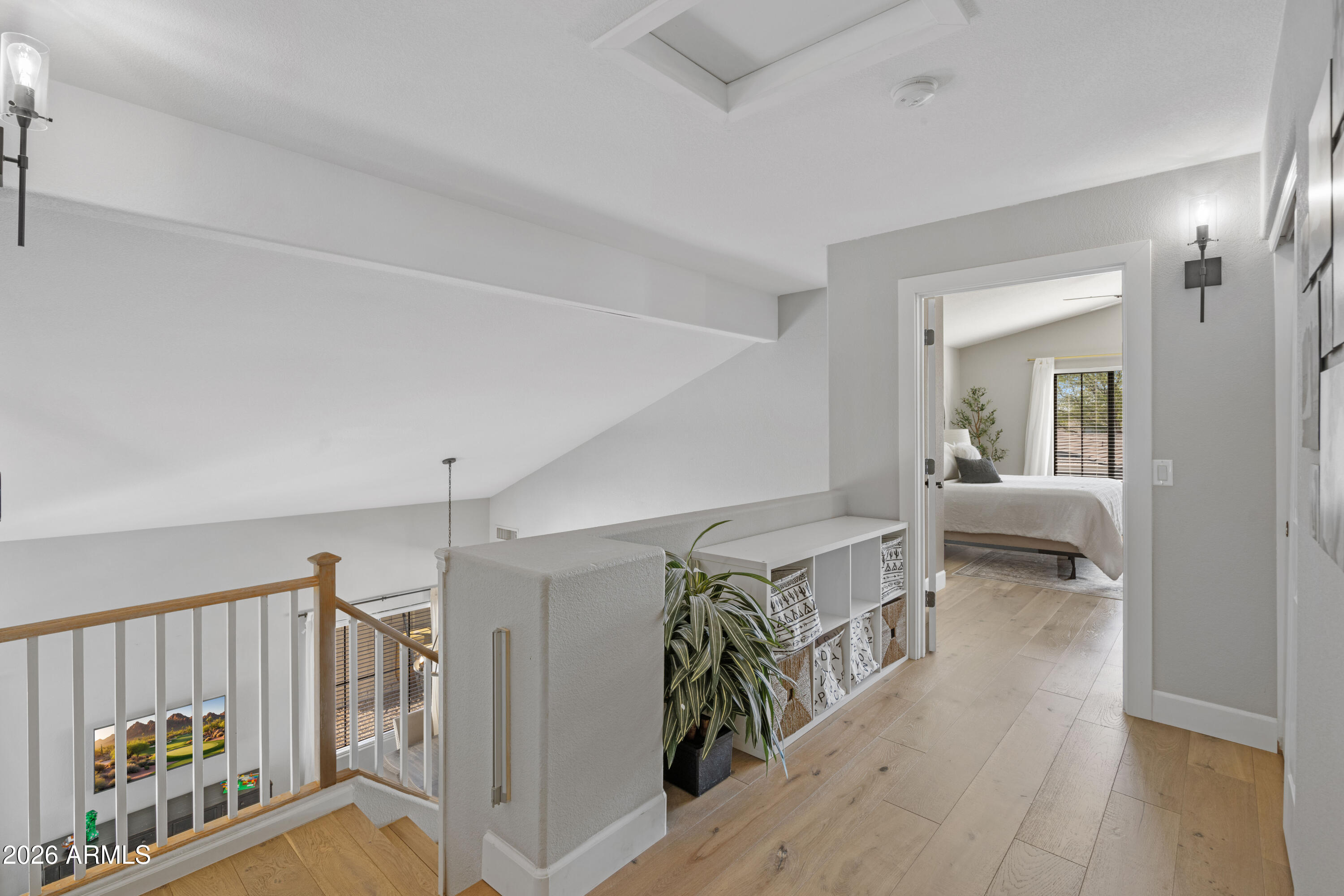 3423 E LINDA Lane