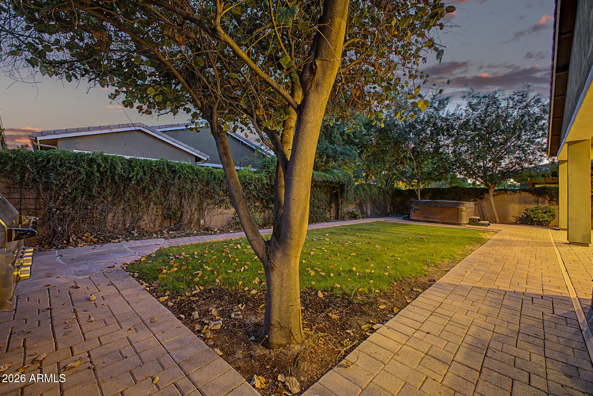 2929 E APPALOOSA Road