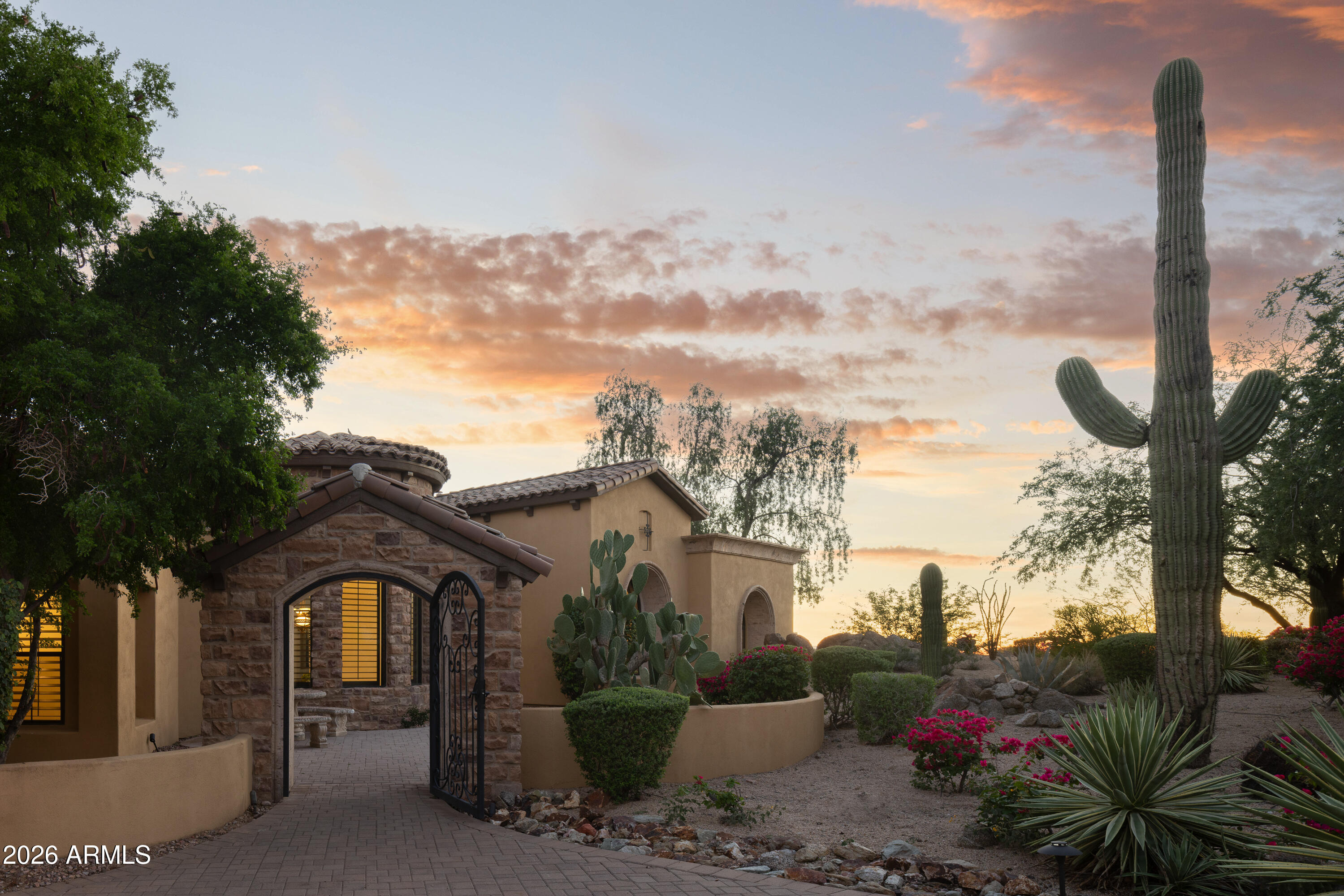 4037 N PINNACLE HILLS Circle