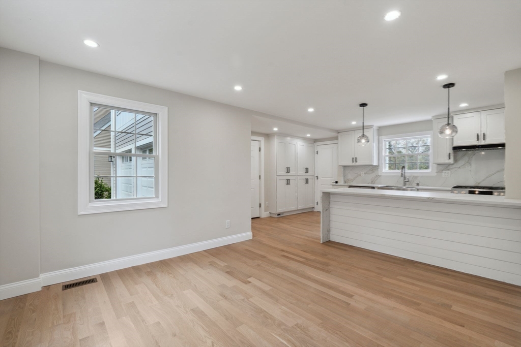 9 Richard Rd