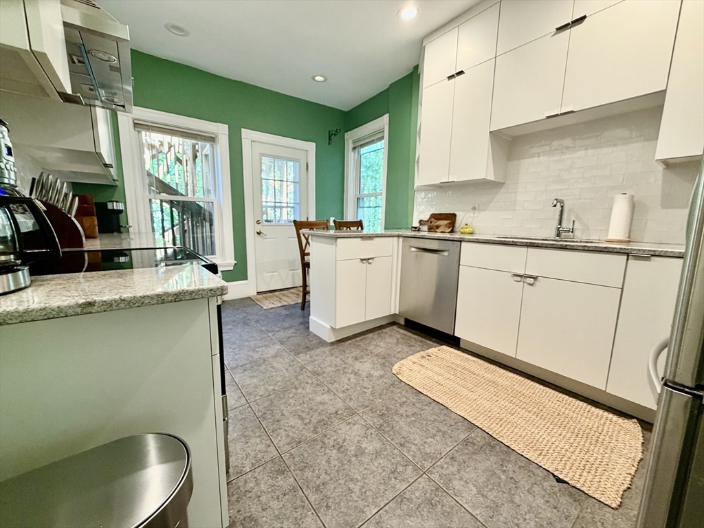 281 Chestnut Avenue # 3