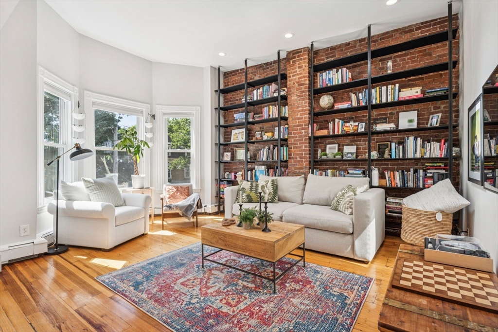 281 Chestnut Avenue # 3