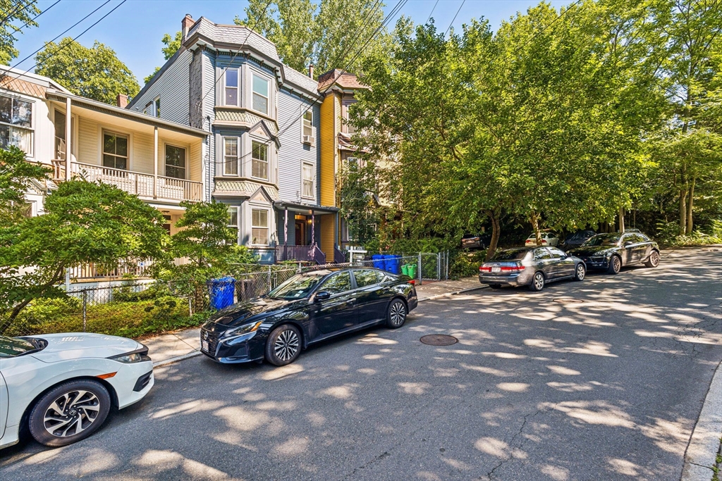 281 Chestnut Avenue # 3
