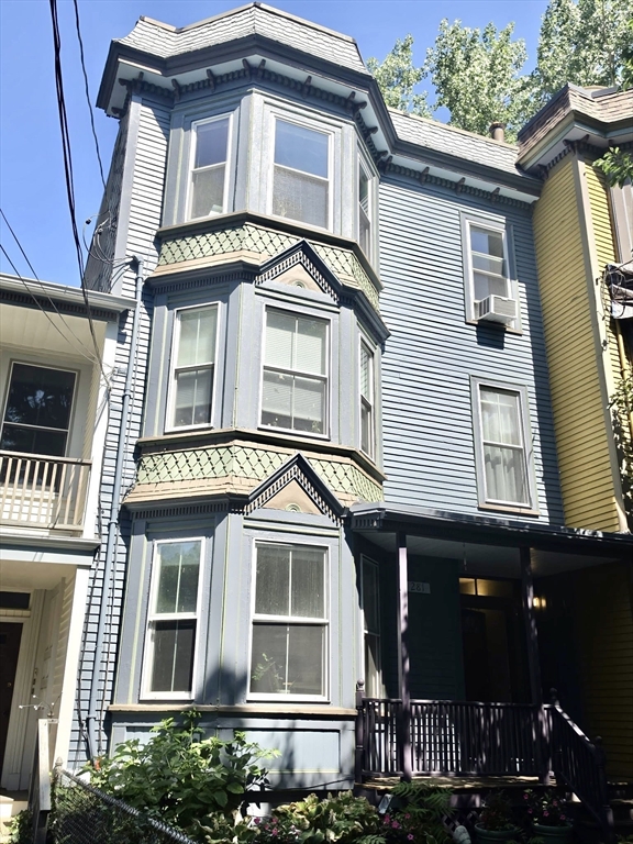 281 Chestnut Avenue # 3
