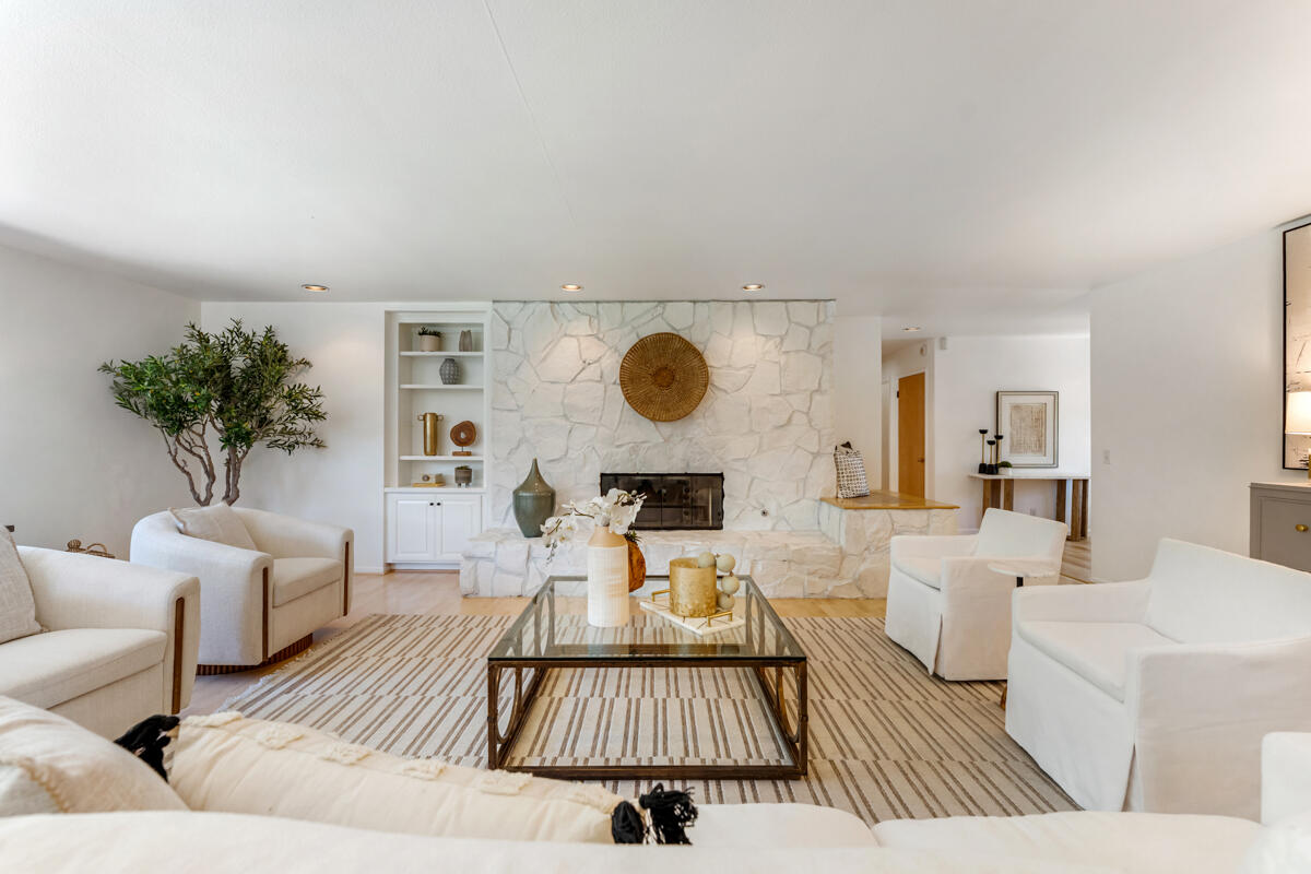 4548 Camino Molinero