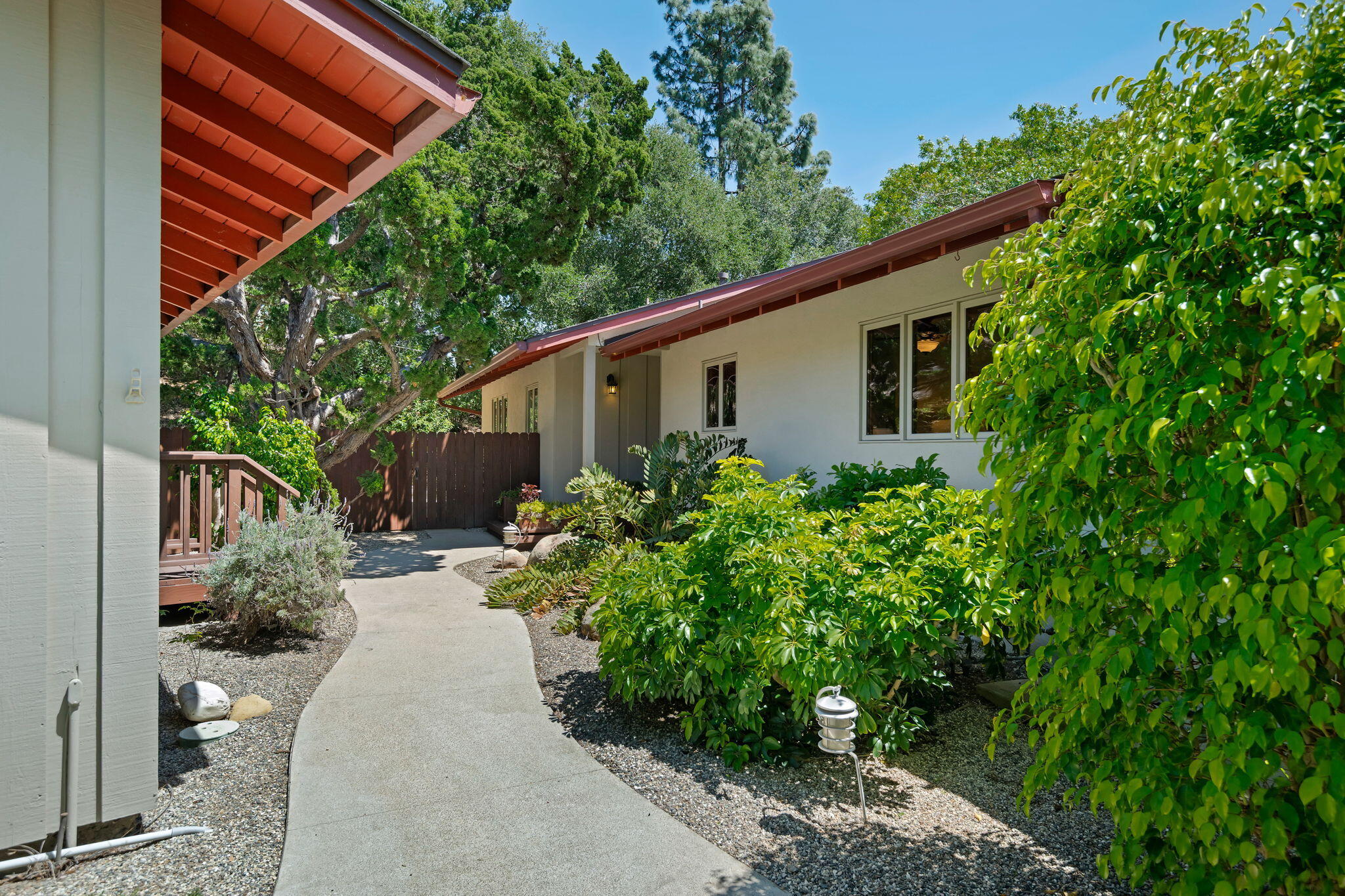 1400 Holiday Hill Road