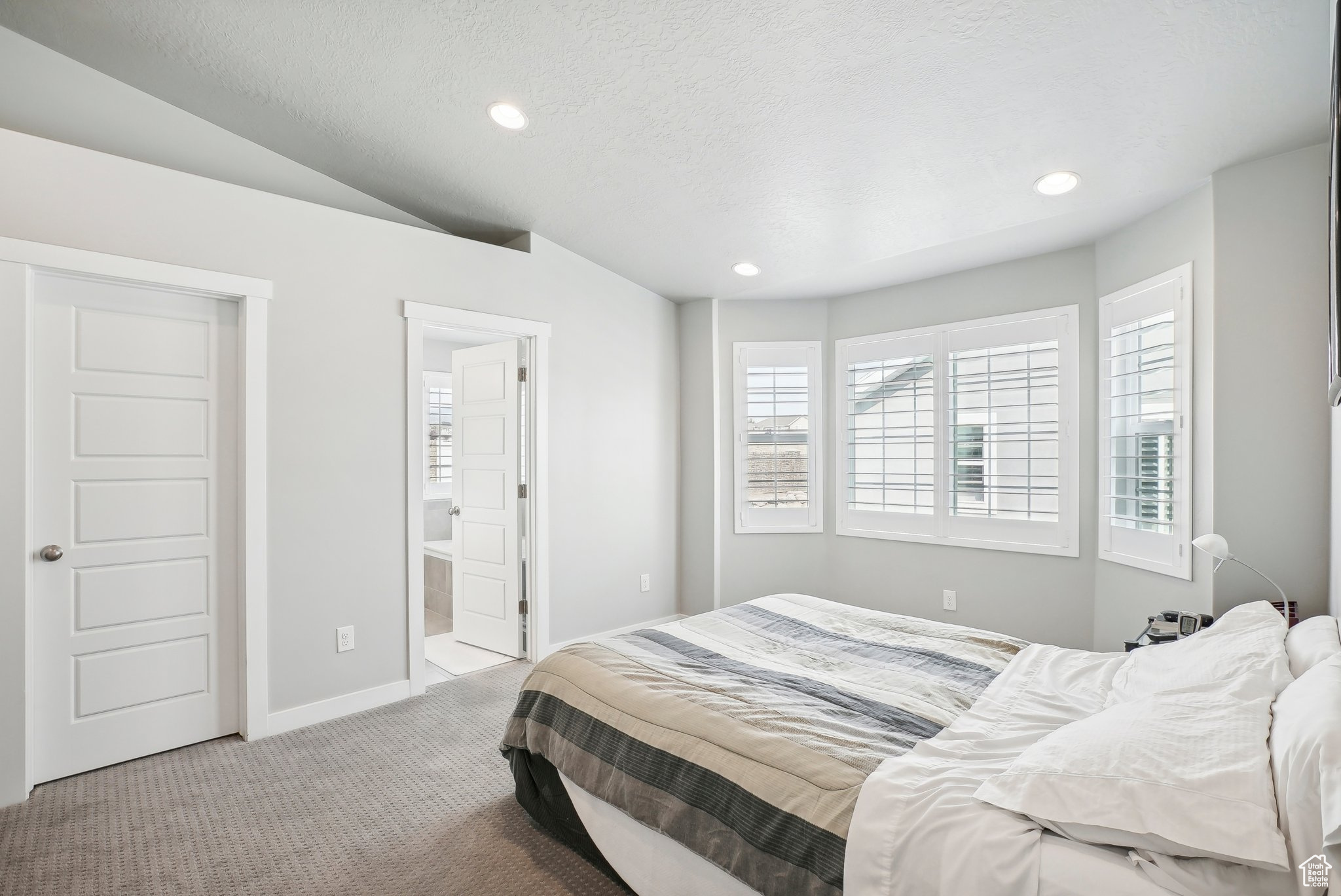 8254 S ALLISON BEND DR