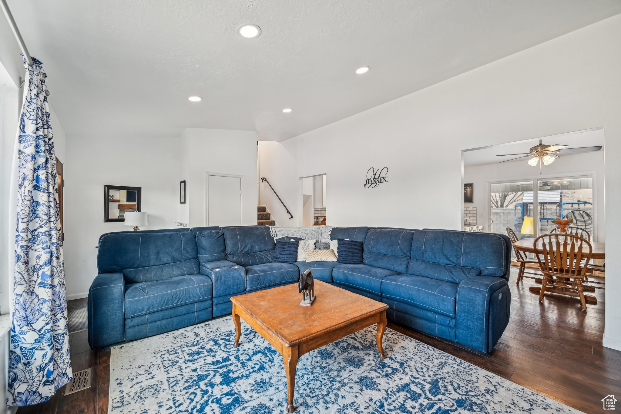 6811 S HEATHER WAY
