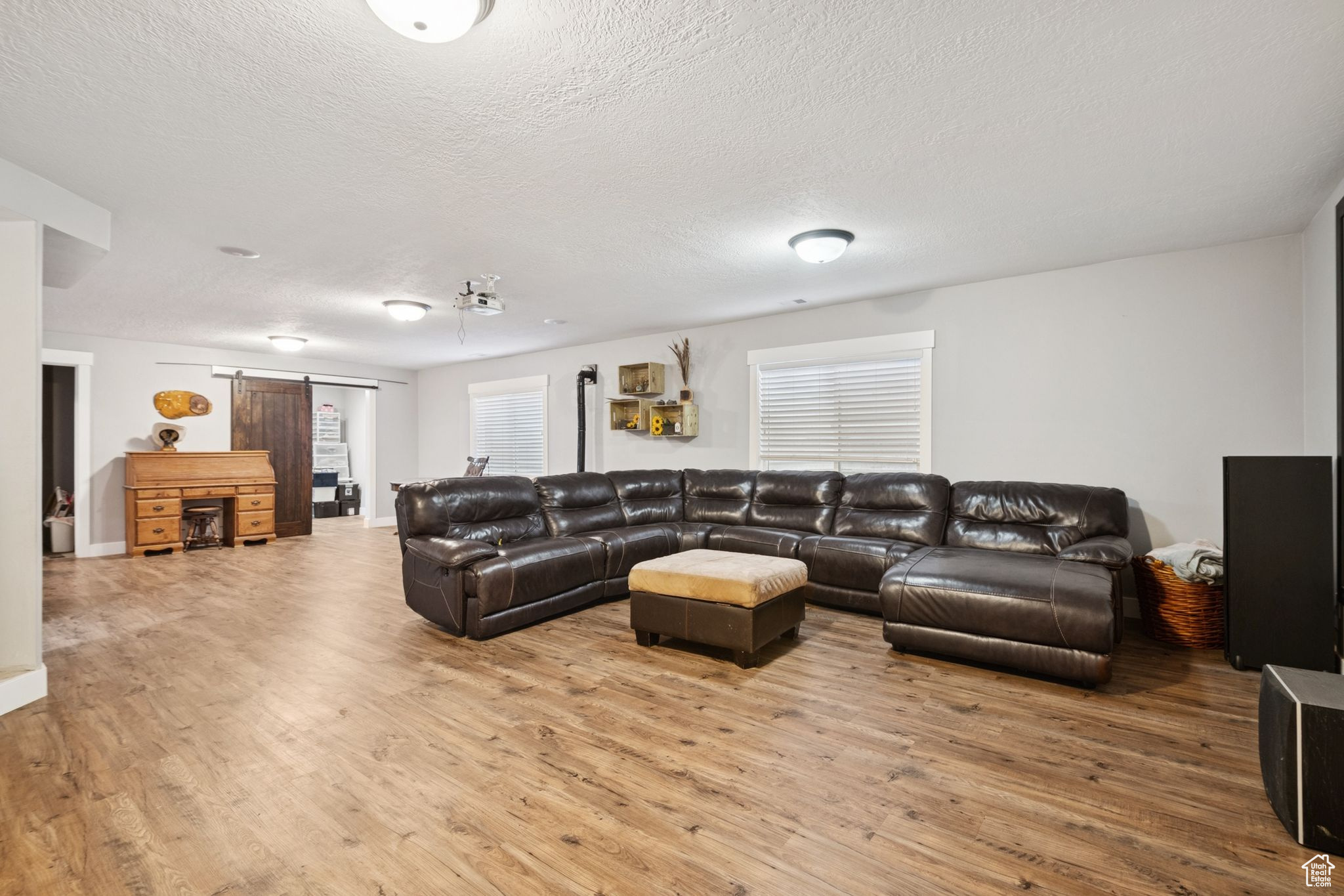 2976 W RUIZ