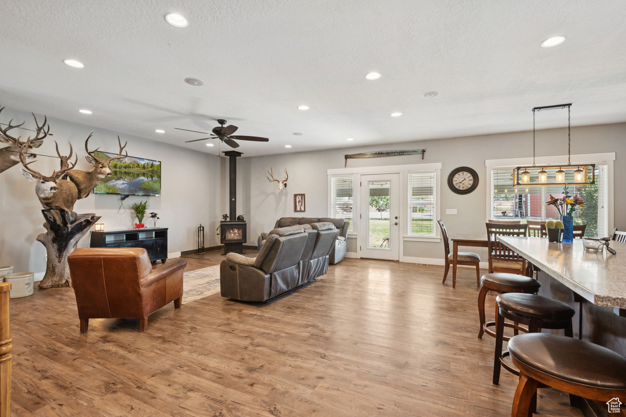 2976 W RUIZ