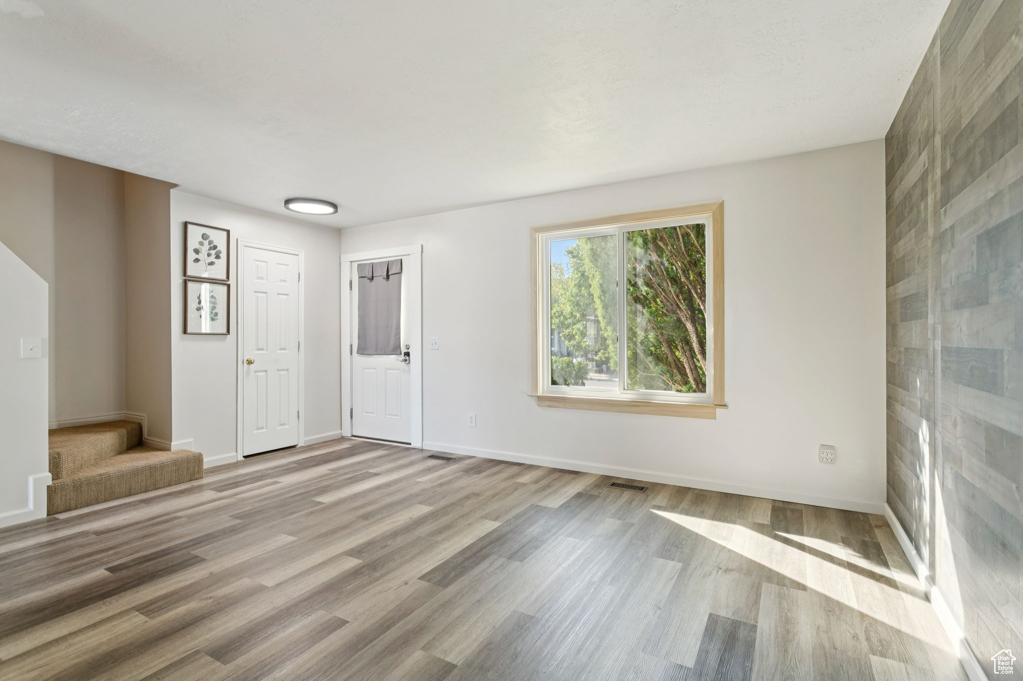 274 W ALFRED DR