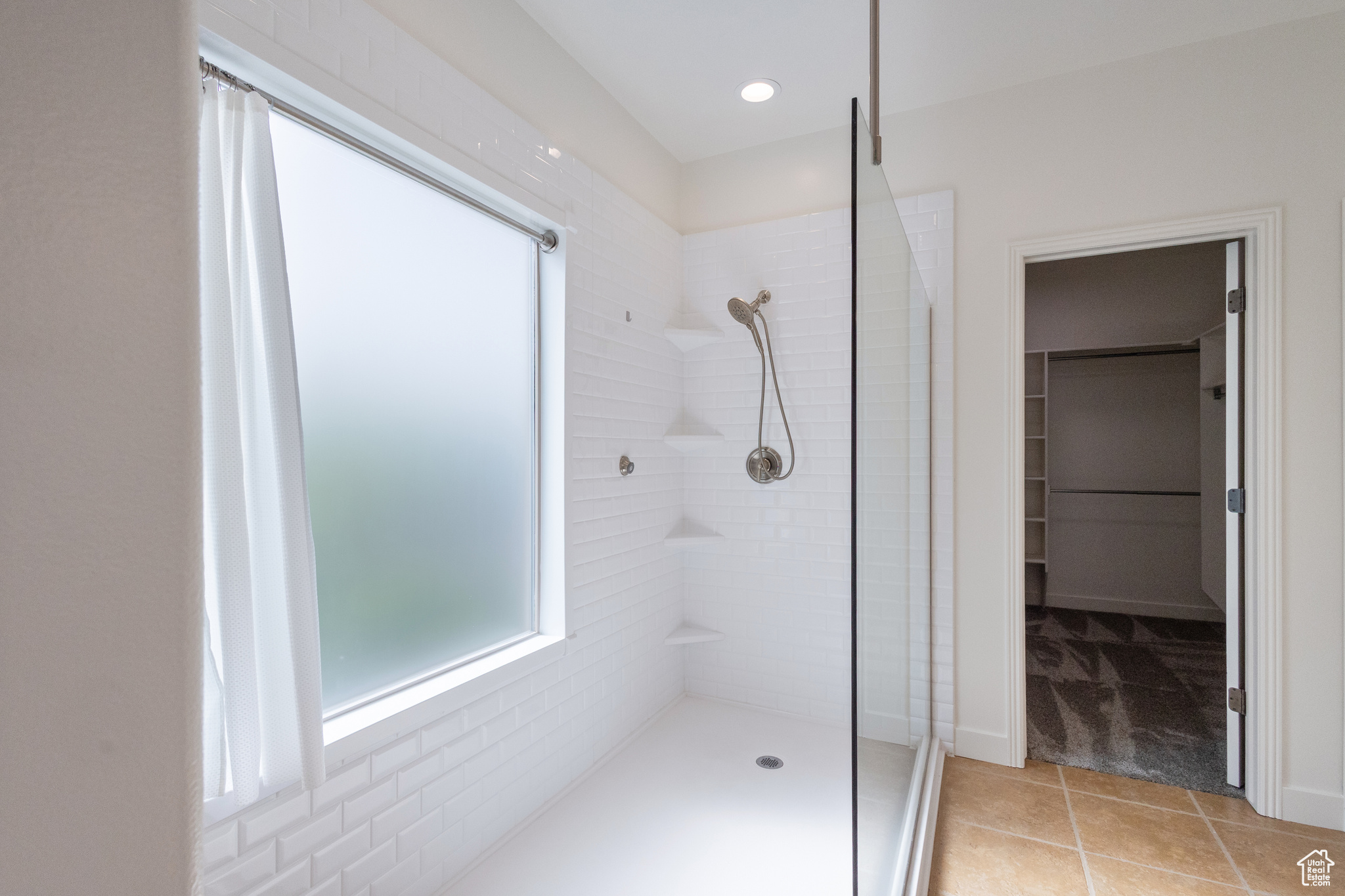 9226 N MOUNT AIREY DR