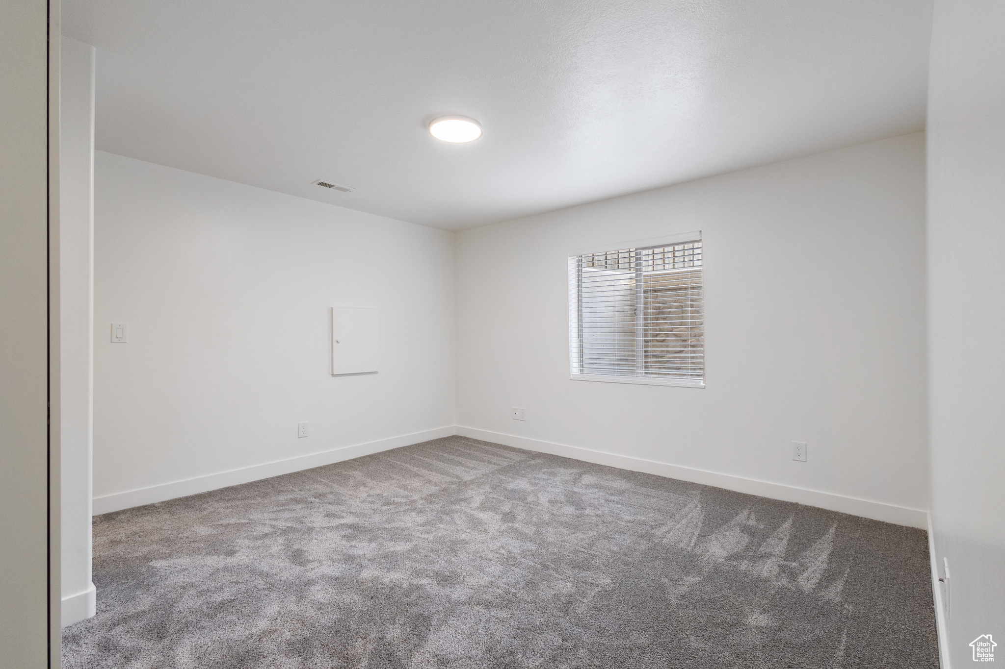 9226 N MOUNT AIREY DR