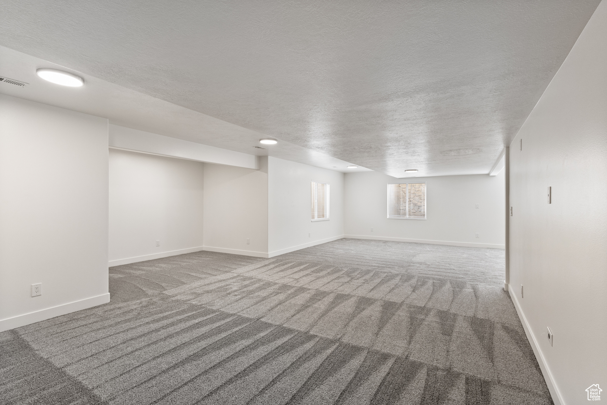 9226 N MOUNT AIREY DR