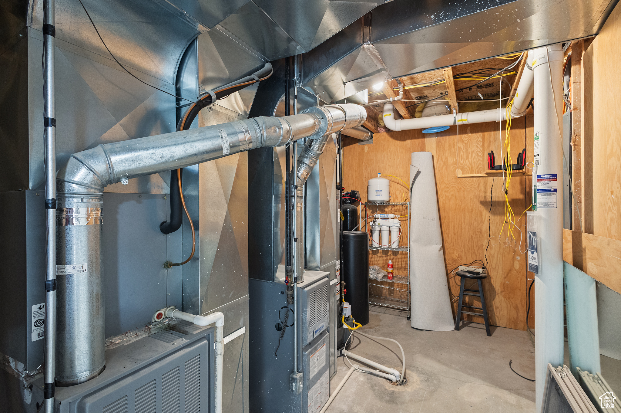 9226 N MOUNT AIREY DR