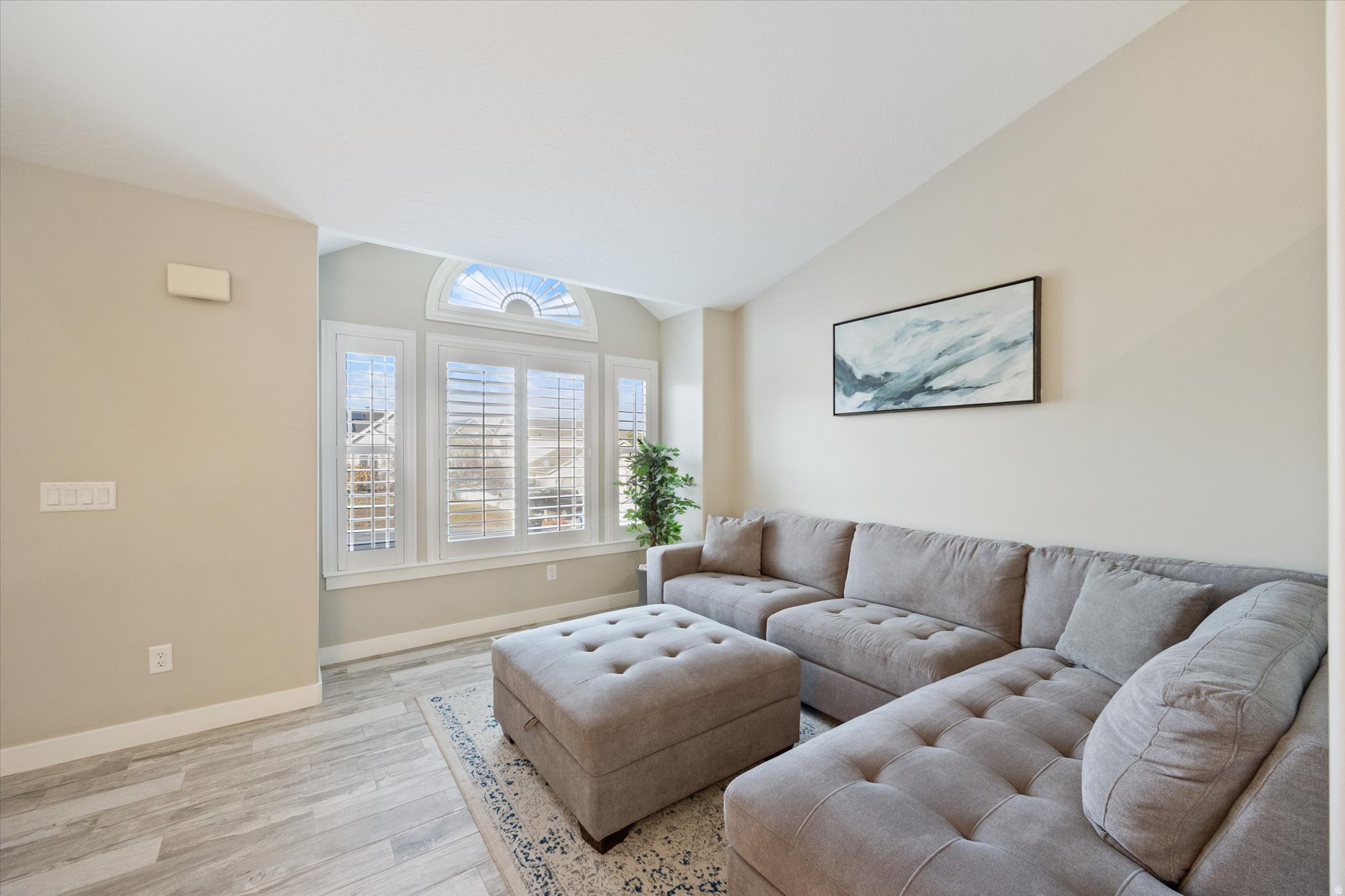 5751 W EARLY DAWN DR