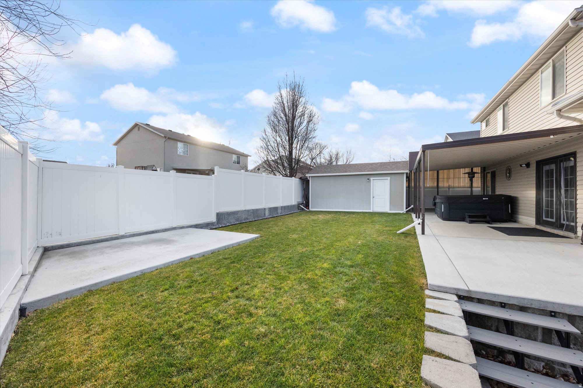 5751 W EARLY DAWN DR