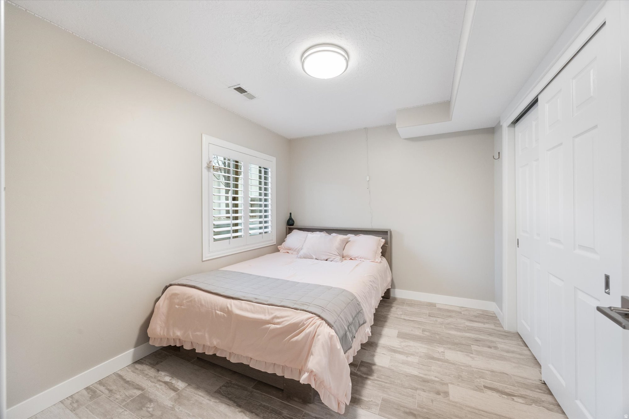 5751 W EARLY DAWN DR