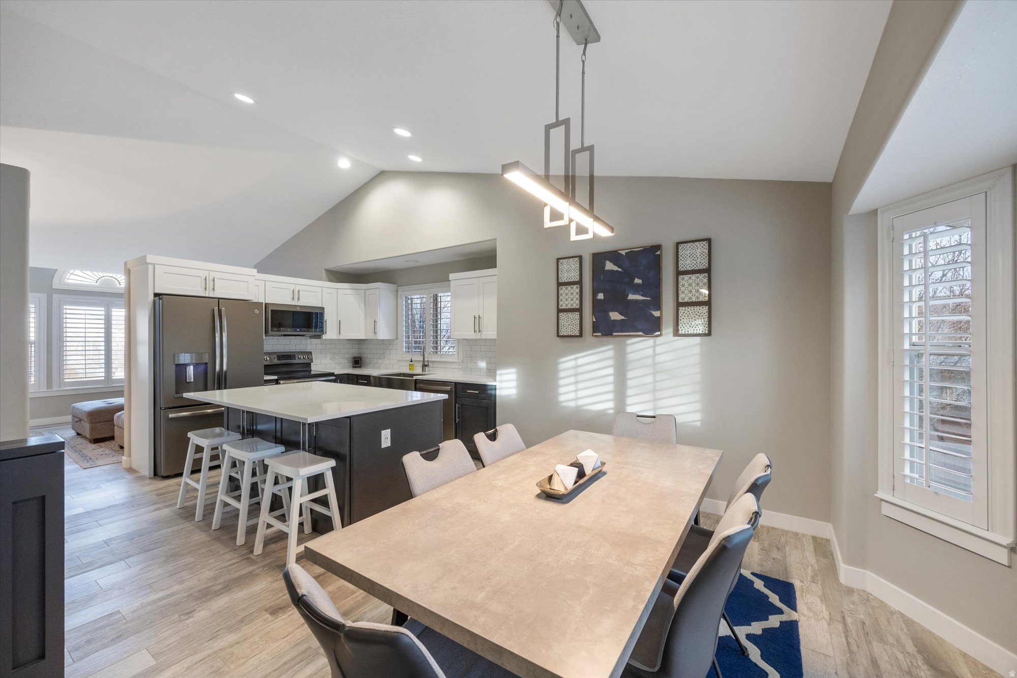 5751 W EARLY DAWN DR