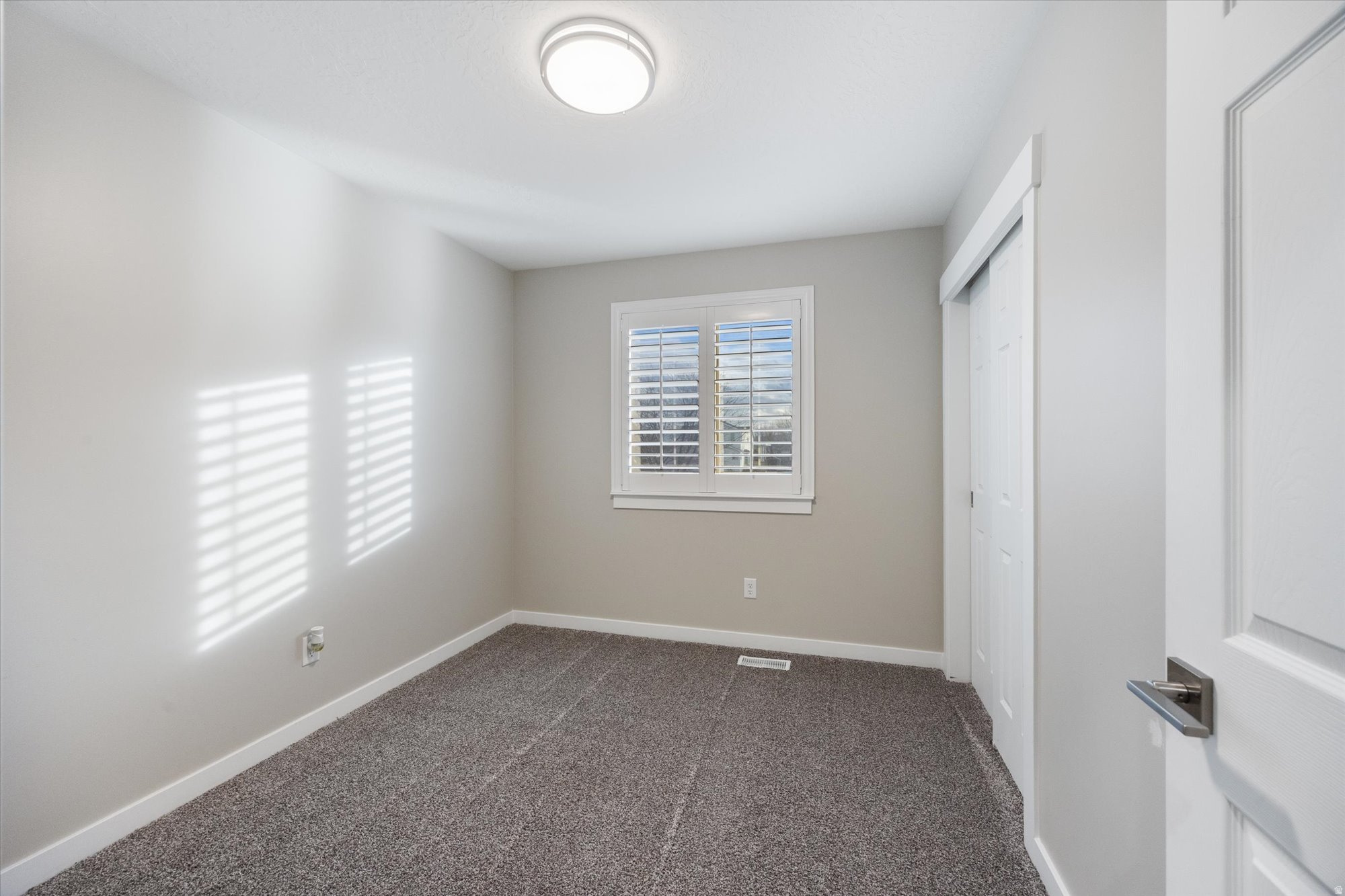 5751 W EARLY DAWN DR