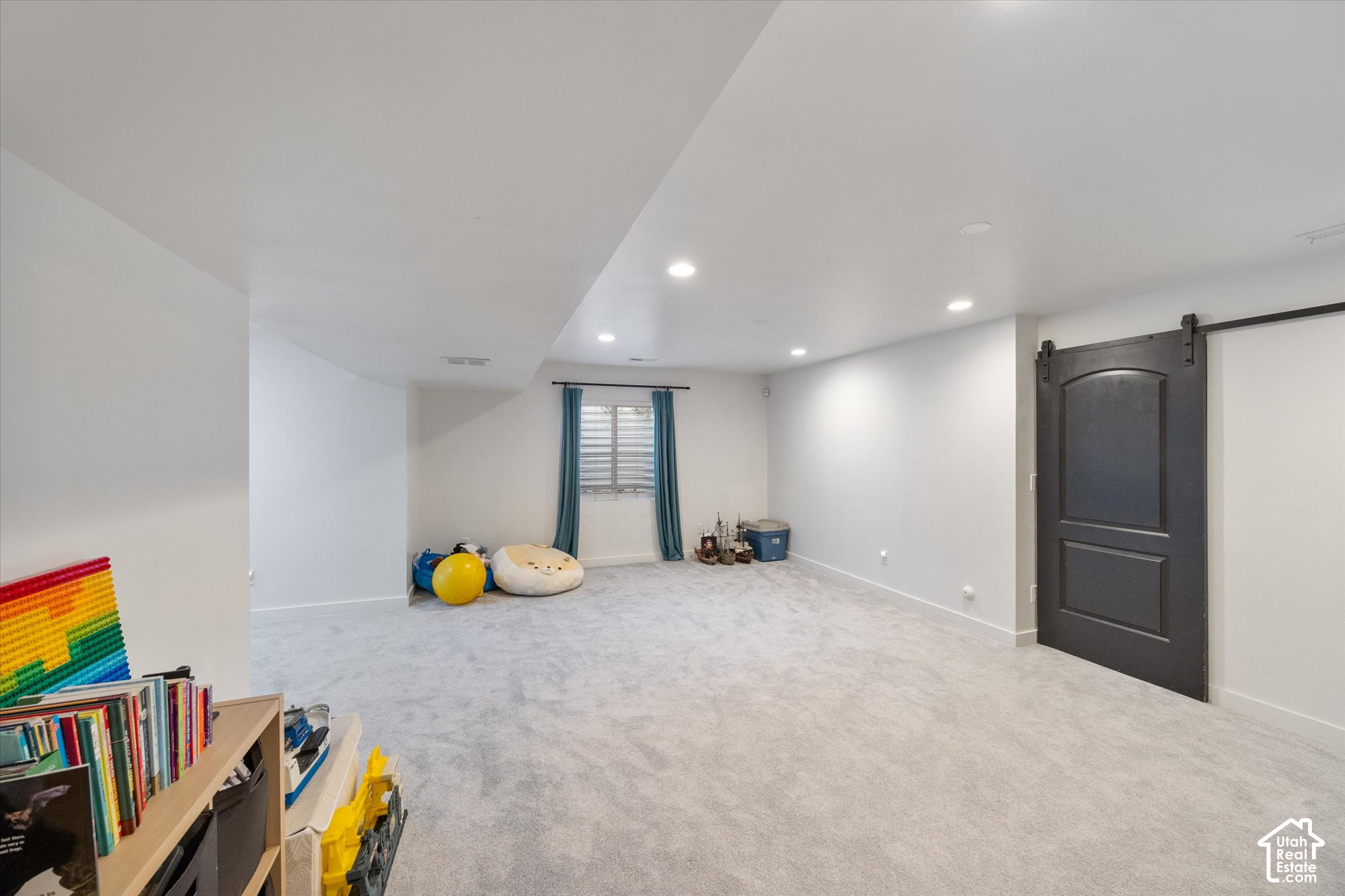 10363 S SILVER MINE RD