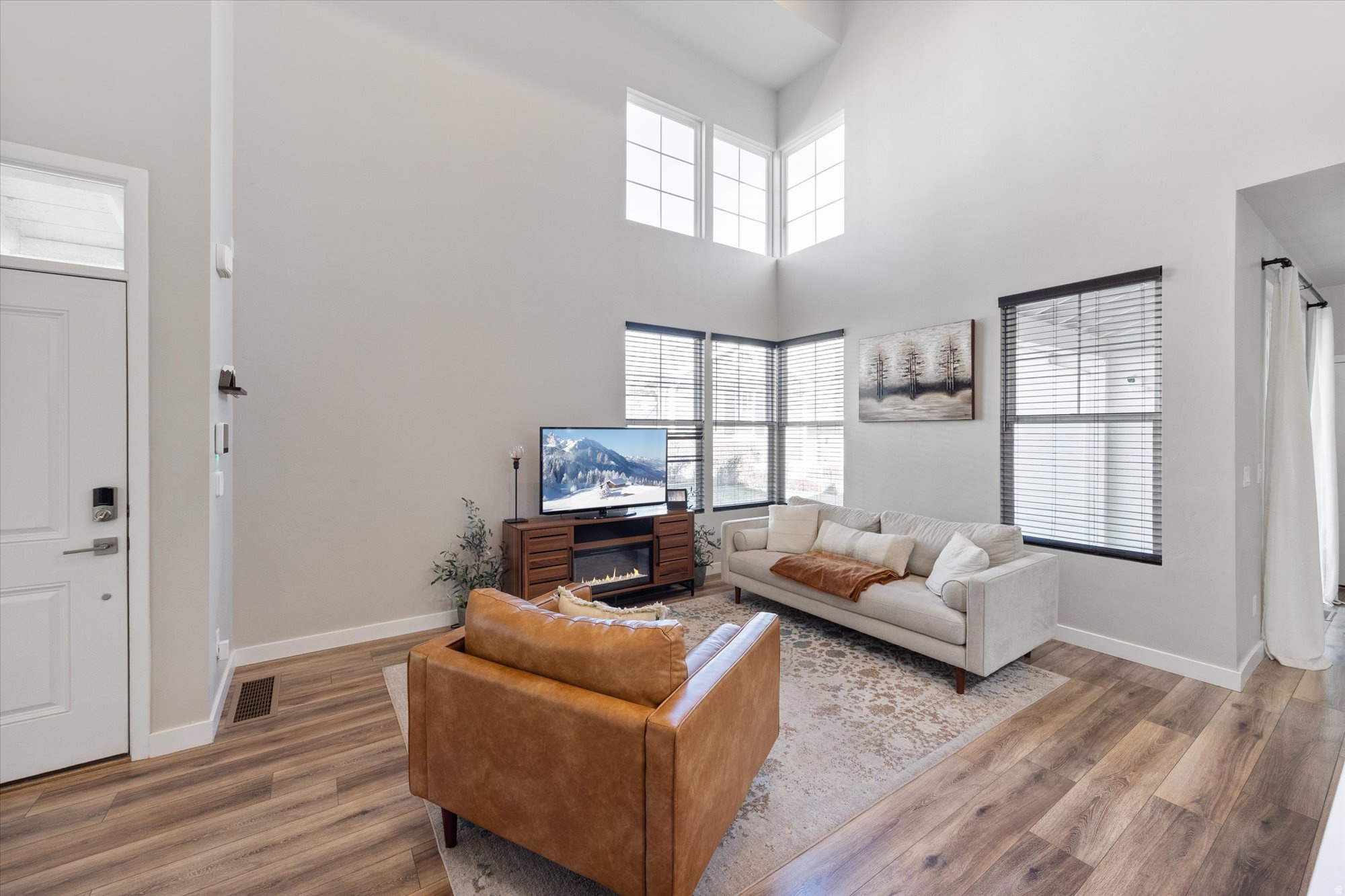 10363 S SILVER MINE RD