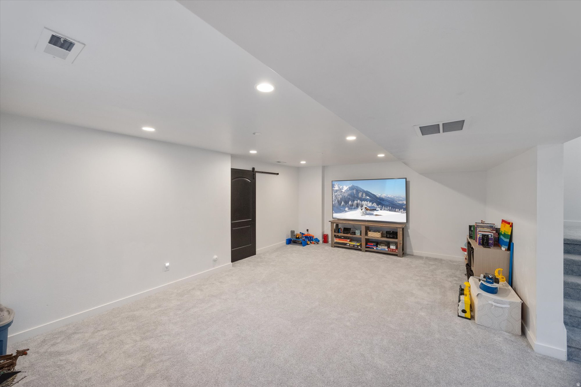 10363 S SILVER MINE RD